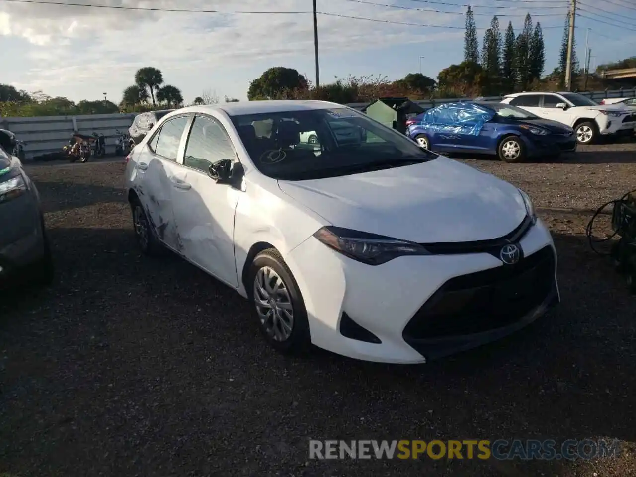 1 Photograph of a damaged car 2T1BURHE5KC242308 TOYOTA COROLLA 2019