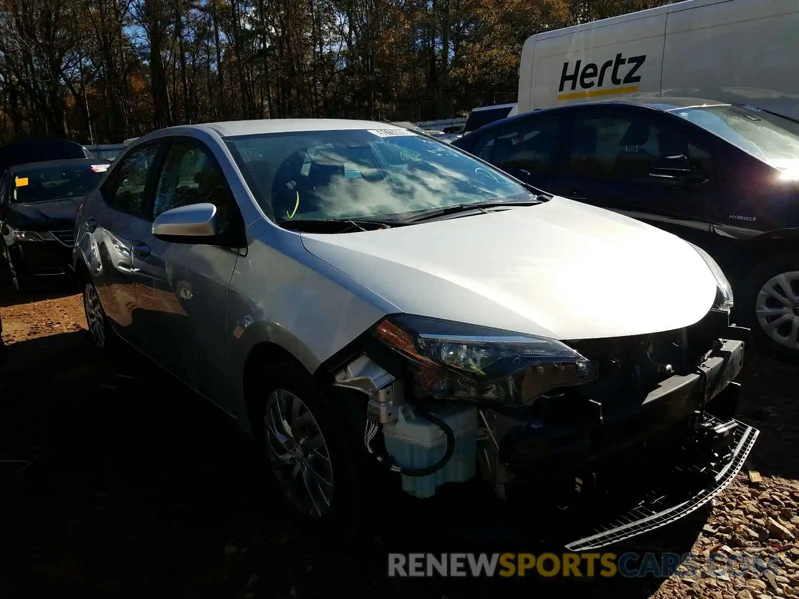 1 Photograph of a damaged car 2T1BURHE5KC242499 TOYOTA COROLLA 2019