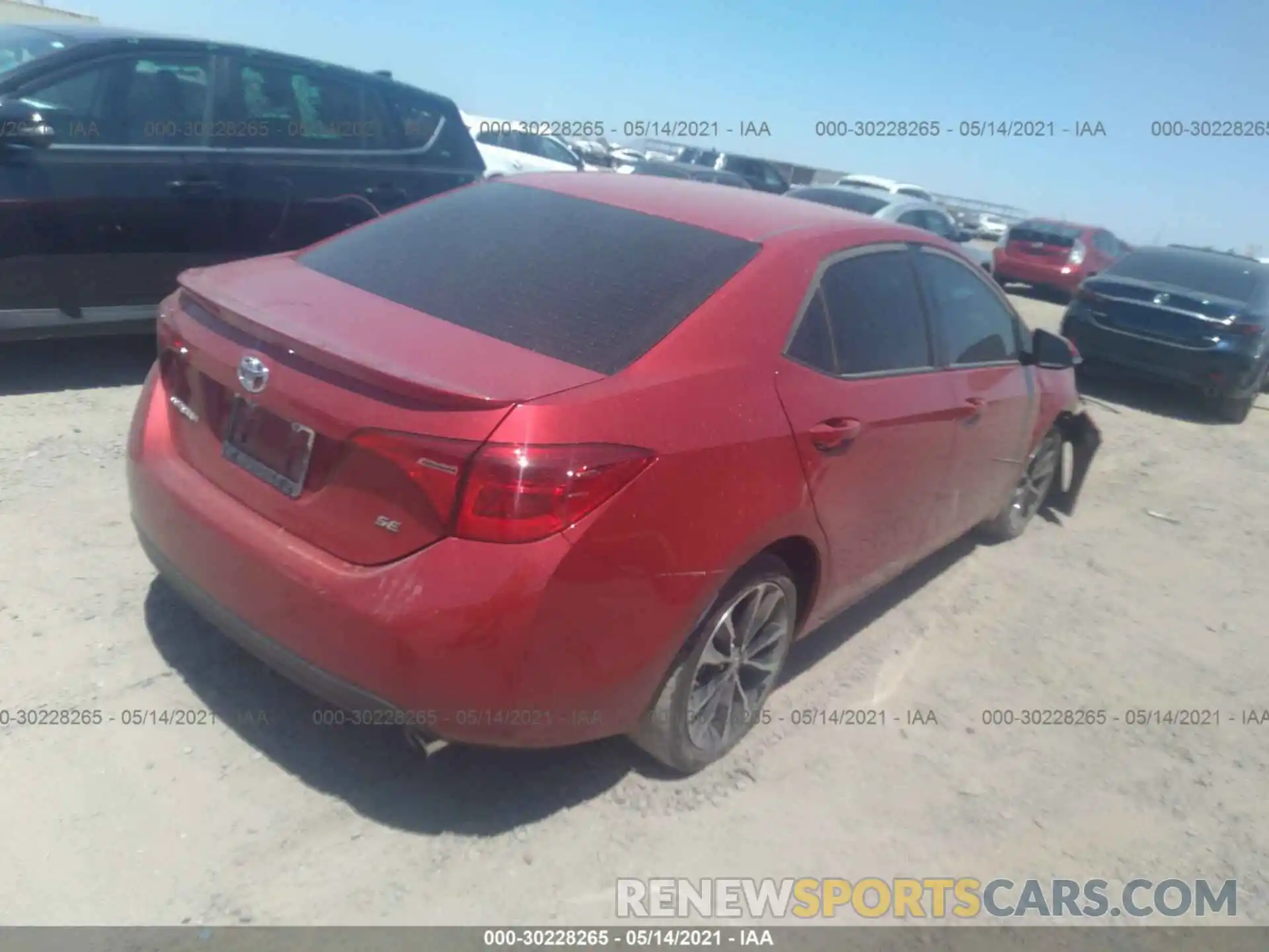 4 Photograph of a damaged car 2T1BURHE5KC243121 TOYOTA COROLLA 2019