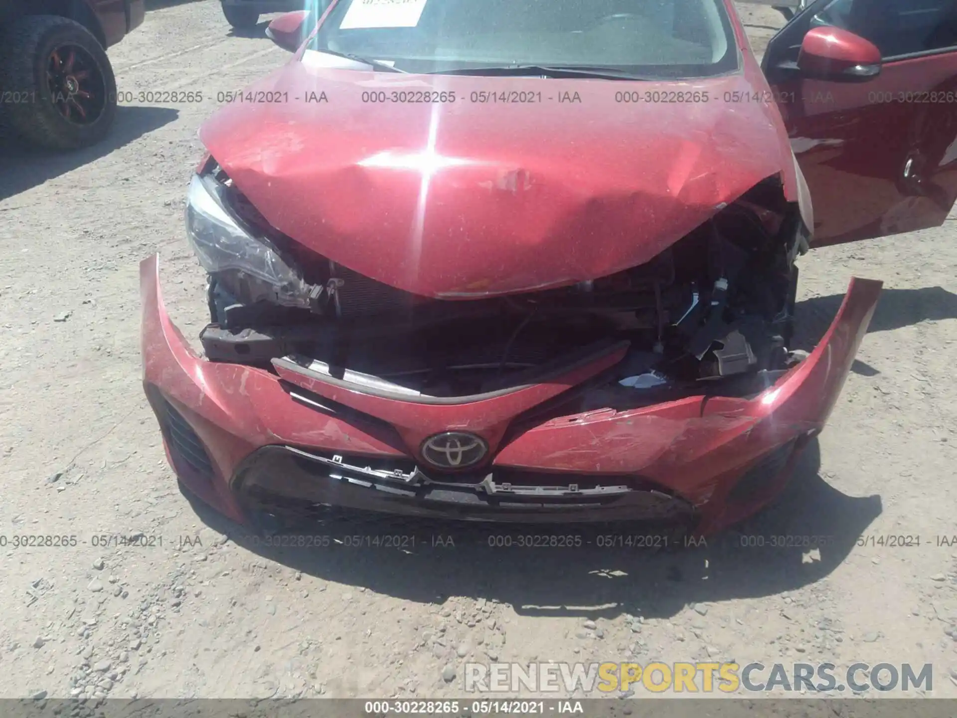 6 Photograph of a damaged car 2T1BURHE5KC243121 TOYOTA COROLLA 2019