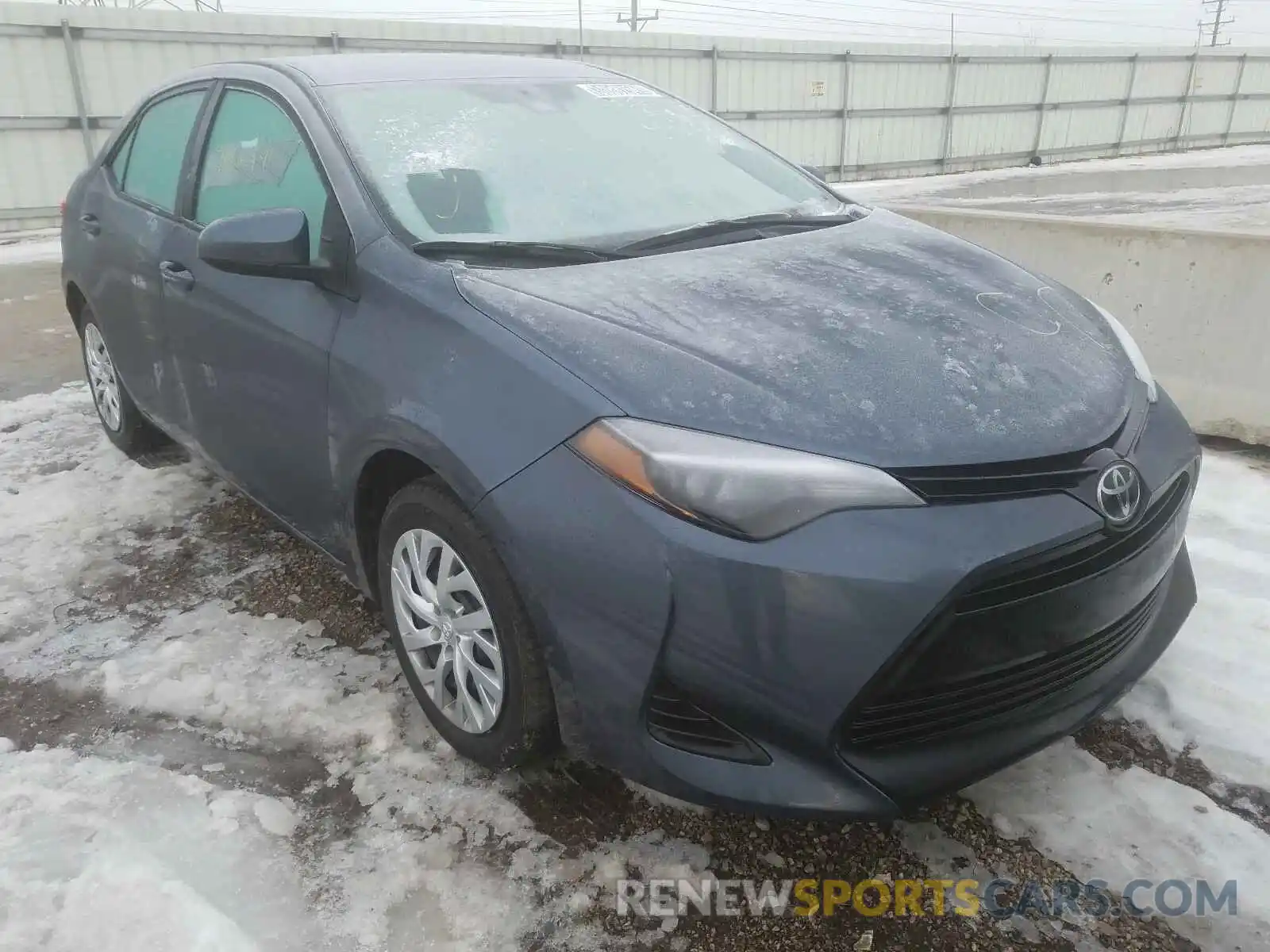 1 Photograph of a damaged car 2T1BURHE5KC243149 TOYOTA COROLLA 2019