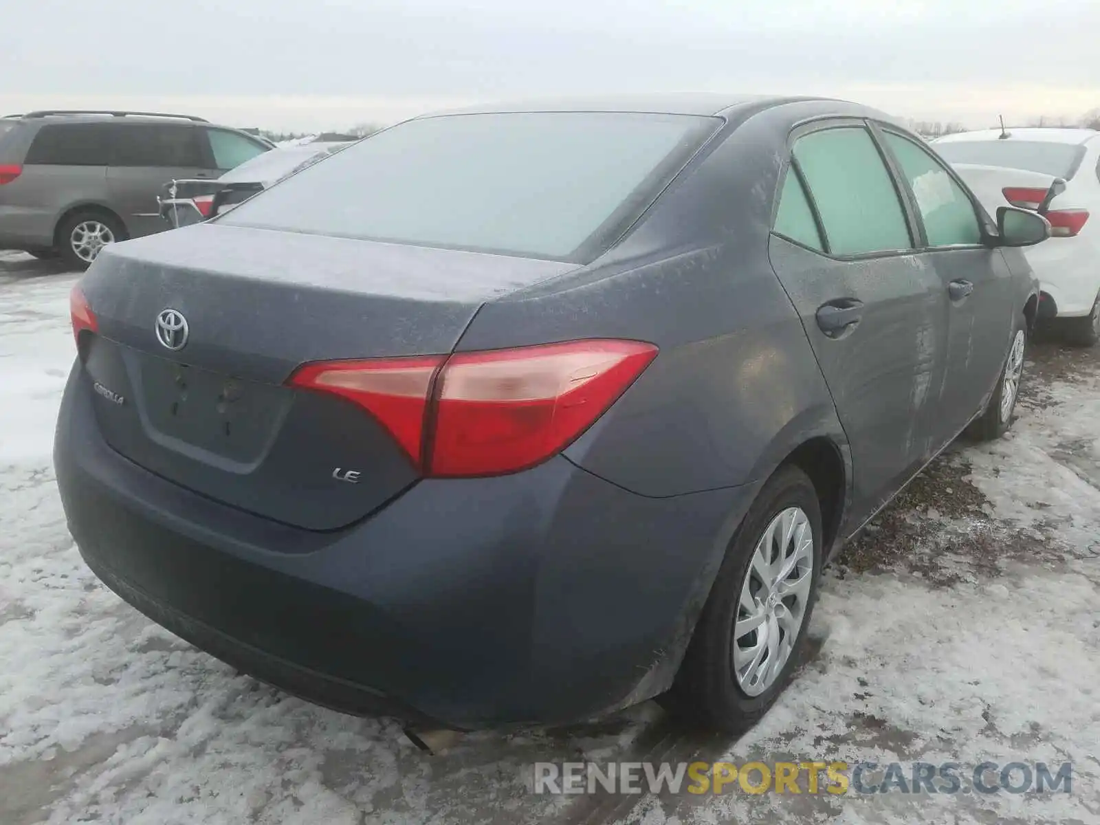 4 Photograph of a damaged car 2T1BURHE5KC243149 TOYOTA COROLLA 2019