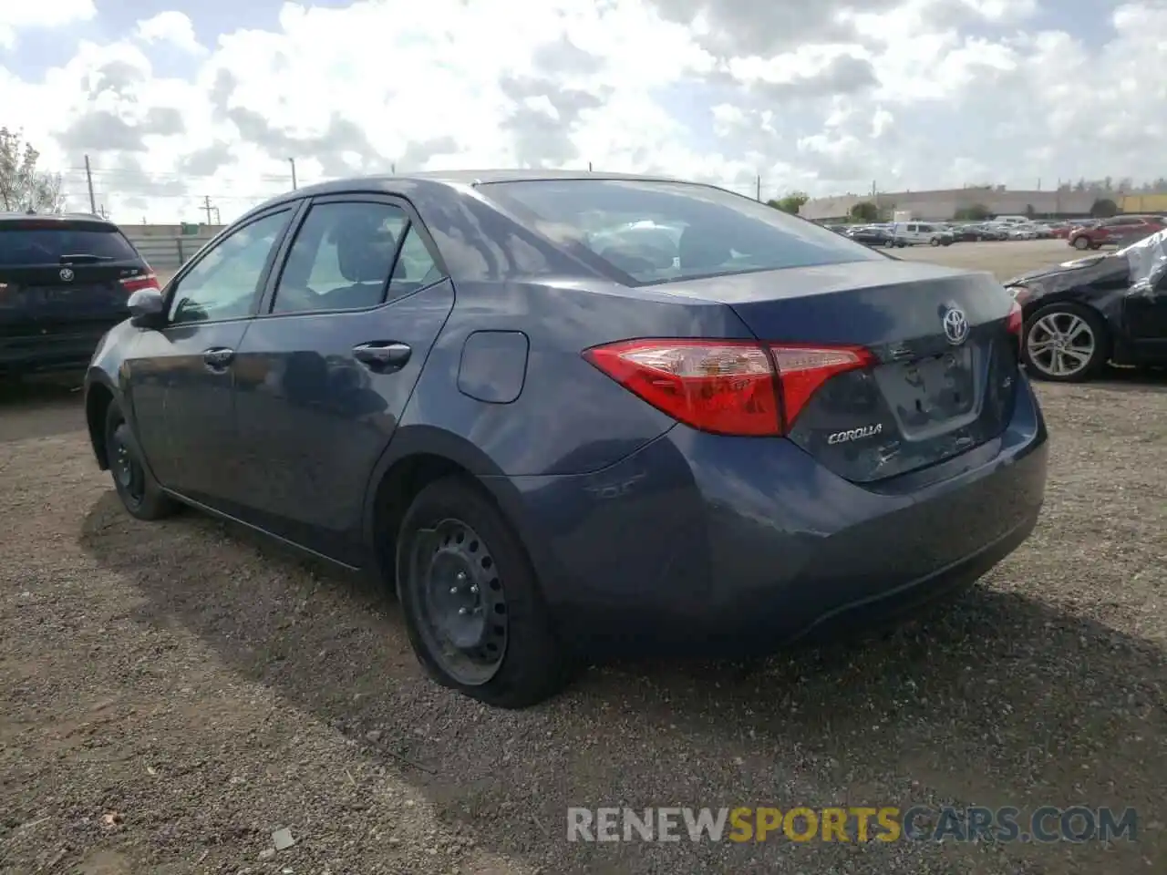 3 Photograph of a damaged car 2T1BURHE5KC243216 TOYOTA COROLLA 2019