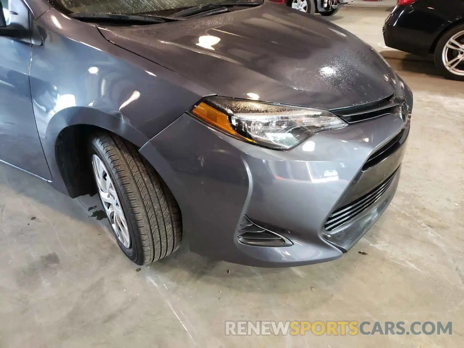 9 Photograph of a damaged car 2T1BURHE5KC243281 TOYOTA COROLLA 2019