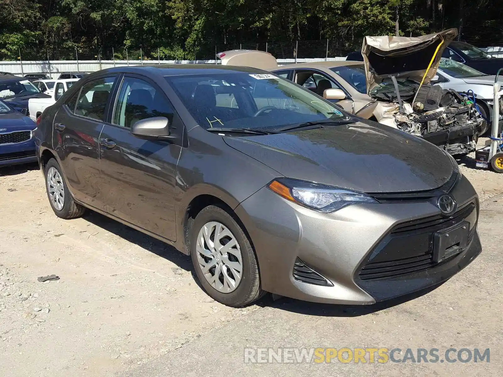 1 Photograph of a damaged car 2T1BURHE5KC243295 TOYOTA COROLLA 2019