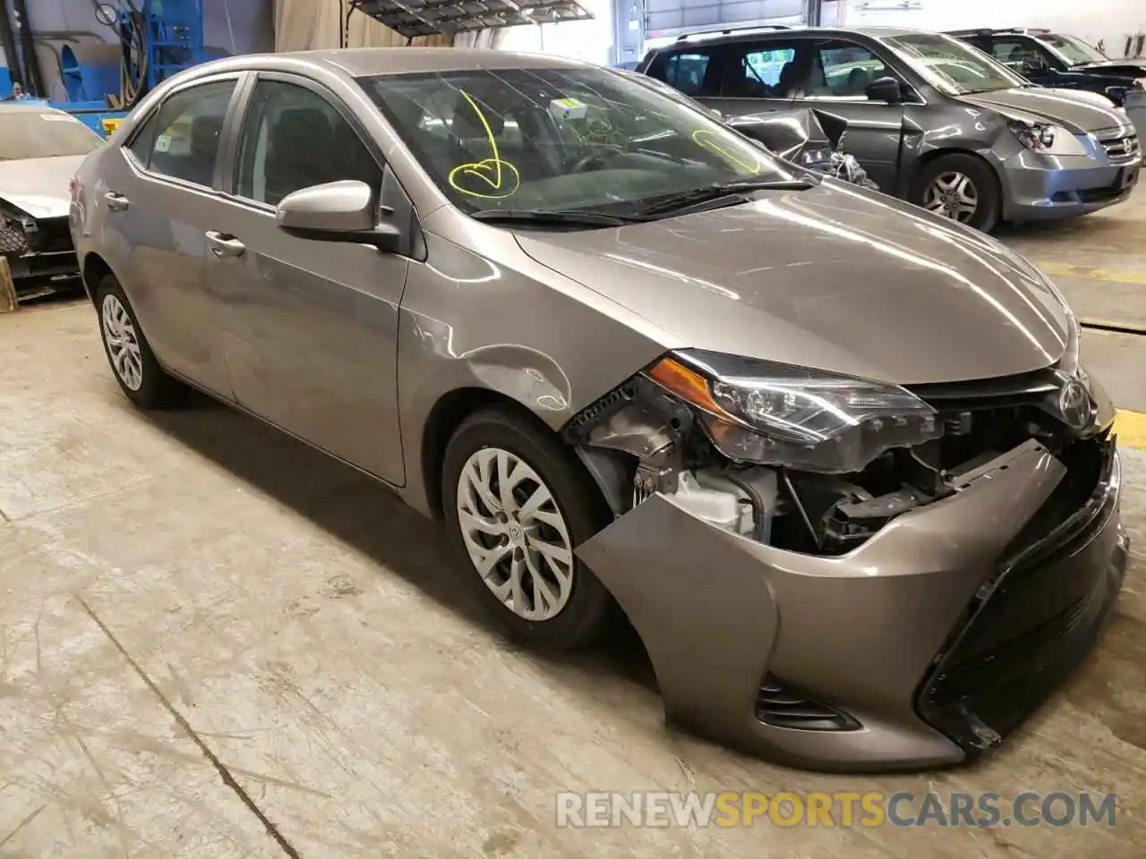 1 Photograph of a damaged car 2T1BURHE5KC243460 TOYOTA COROLLA 2019