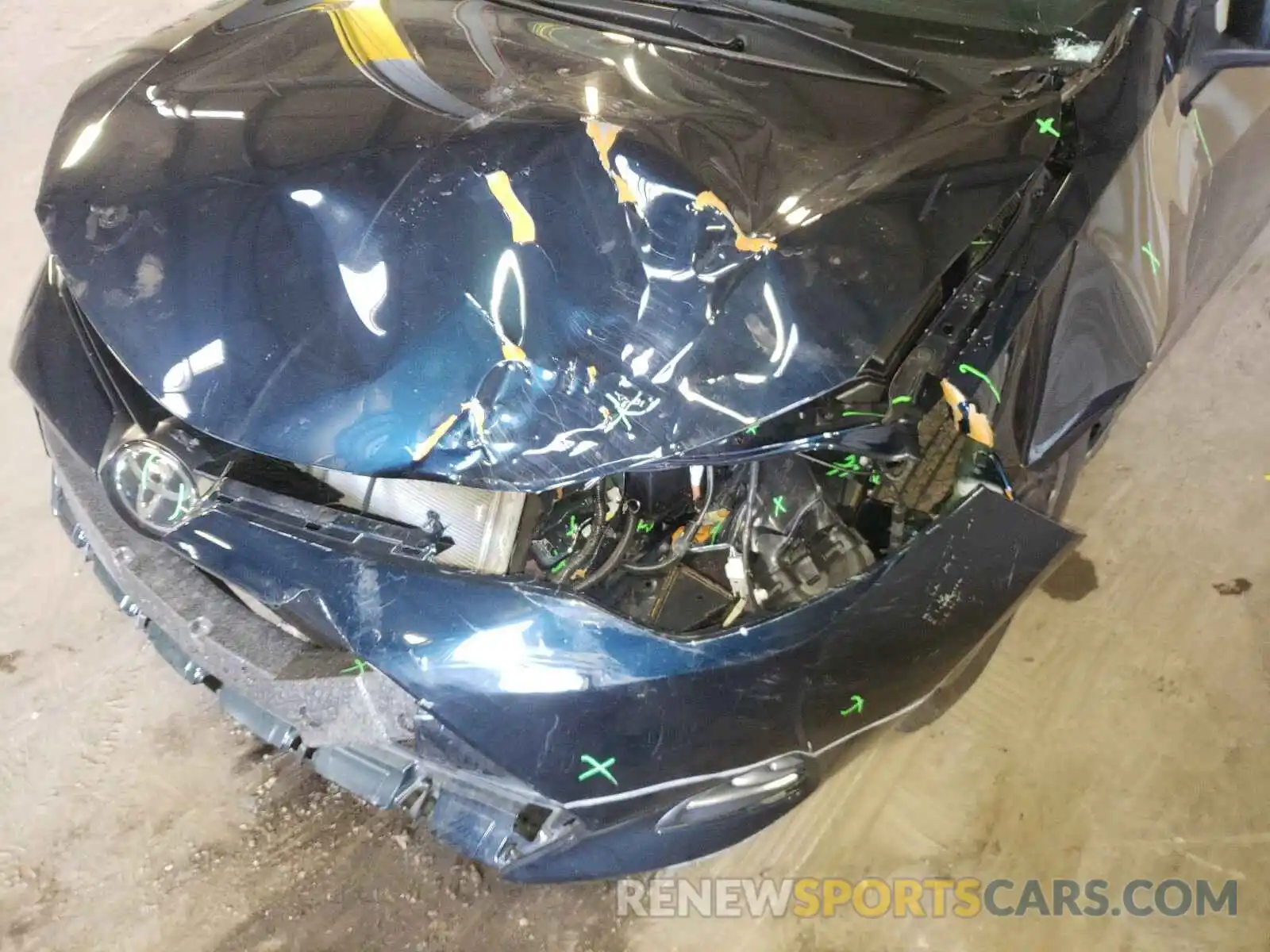 9 Photograph of a damaged car 2T1BURHE5KC244527 TOYOTA COROLLA 2019