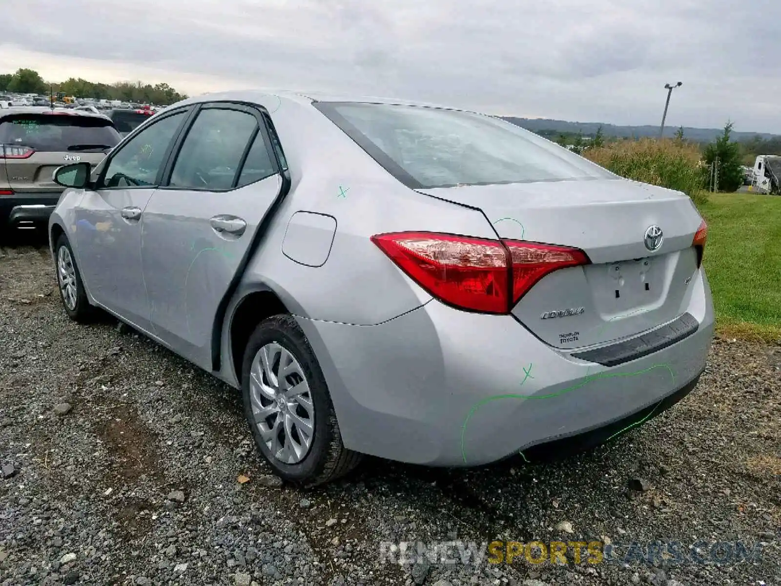 3 Photograph of a damaged car 2T1BURHE5KC245256 TOYOTA COROLLA 2019