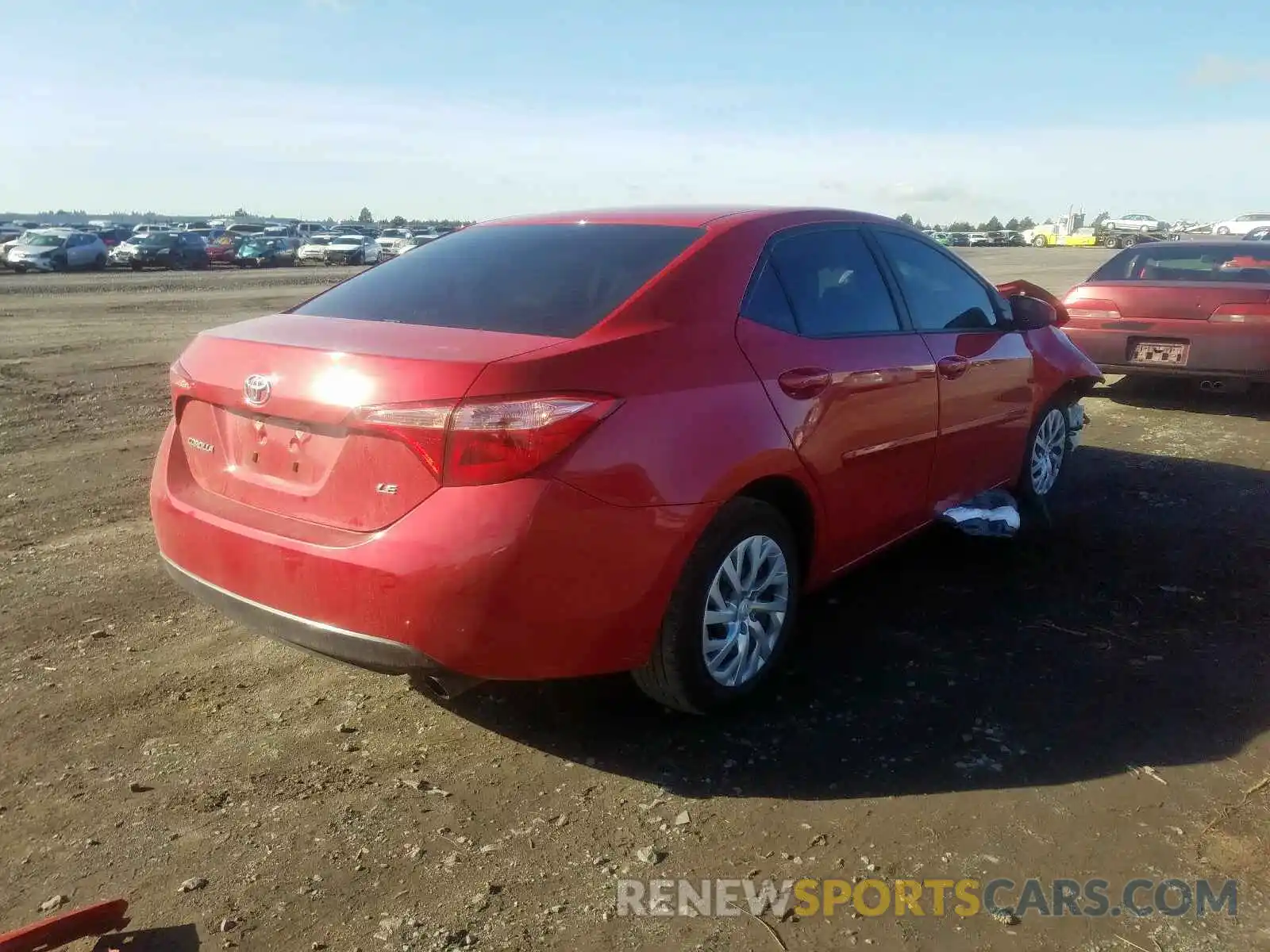 4 Photograph of a damaged car 2T1BURHE5KC245564 TOYOTA COROLLA 2019