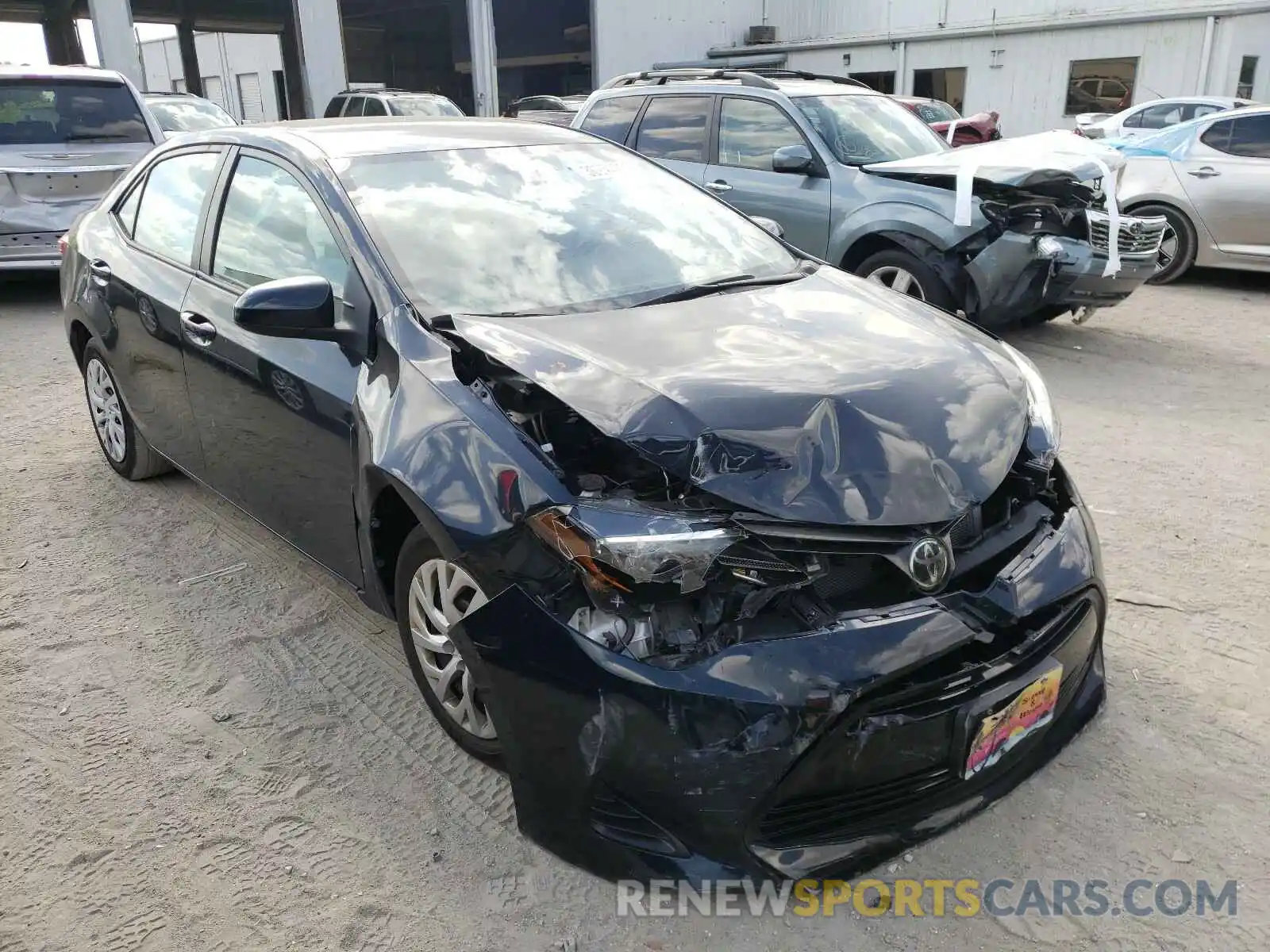 1 Photograph of a damaged car 2T1BURHE5KC246777 TOYOTA COROLLA 2019