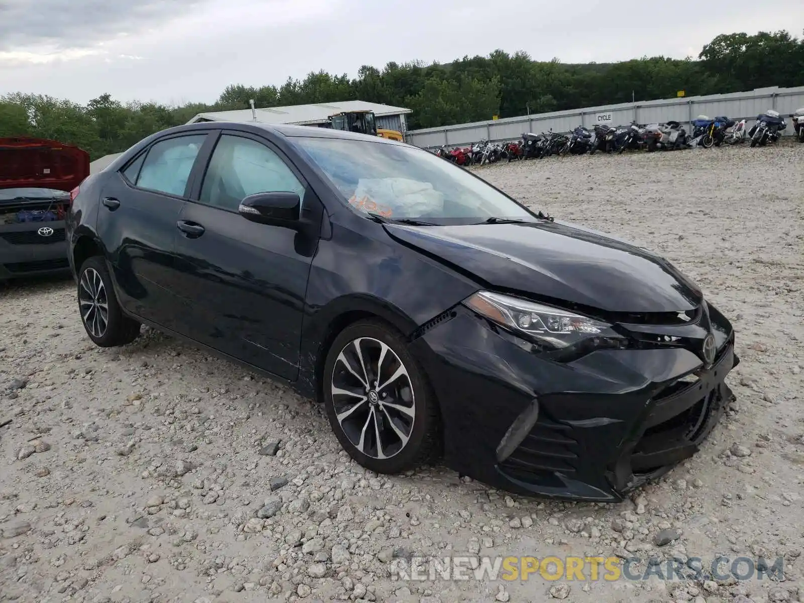 1 Photograph of a damaged car 2T1BURHE5KC246827 TOYOTA COROLLA 2019