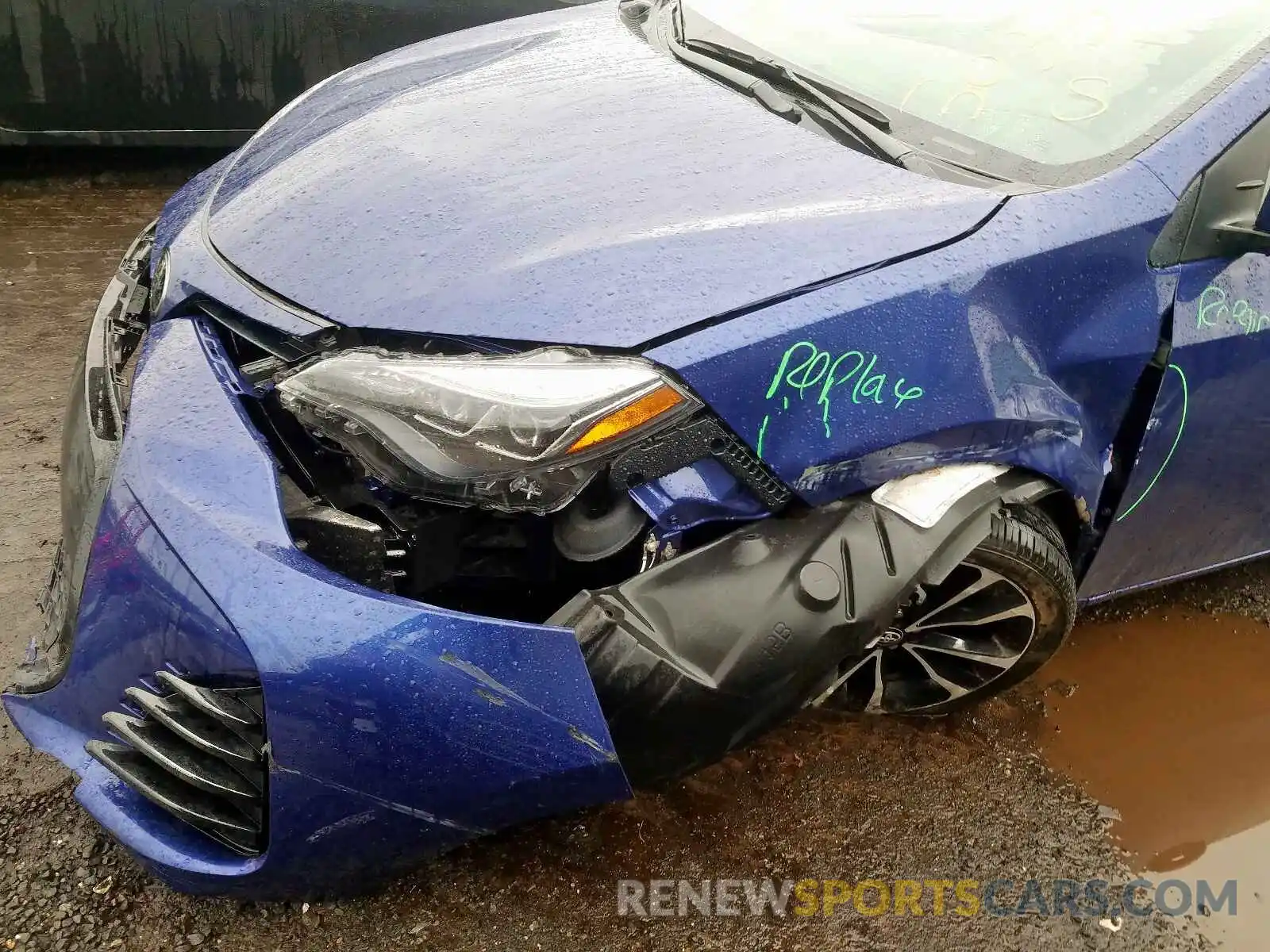 9 Photograph of a damaged car 2T1BURHE6KC125627 TOYOTA COROLLA 2019