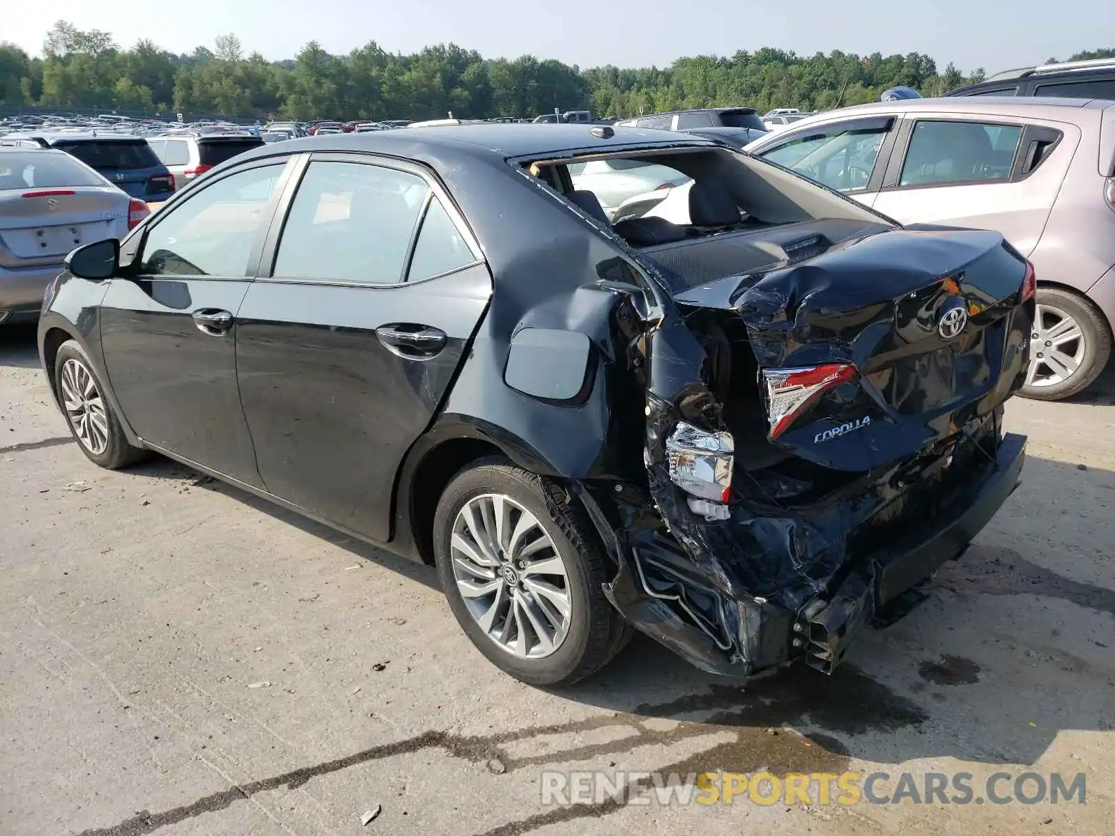 3 Photograph of a damaged car 2T1BURHE6KC126048 TOYOTA COROLLA 2019