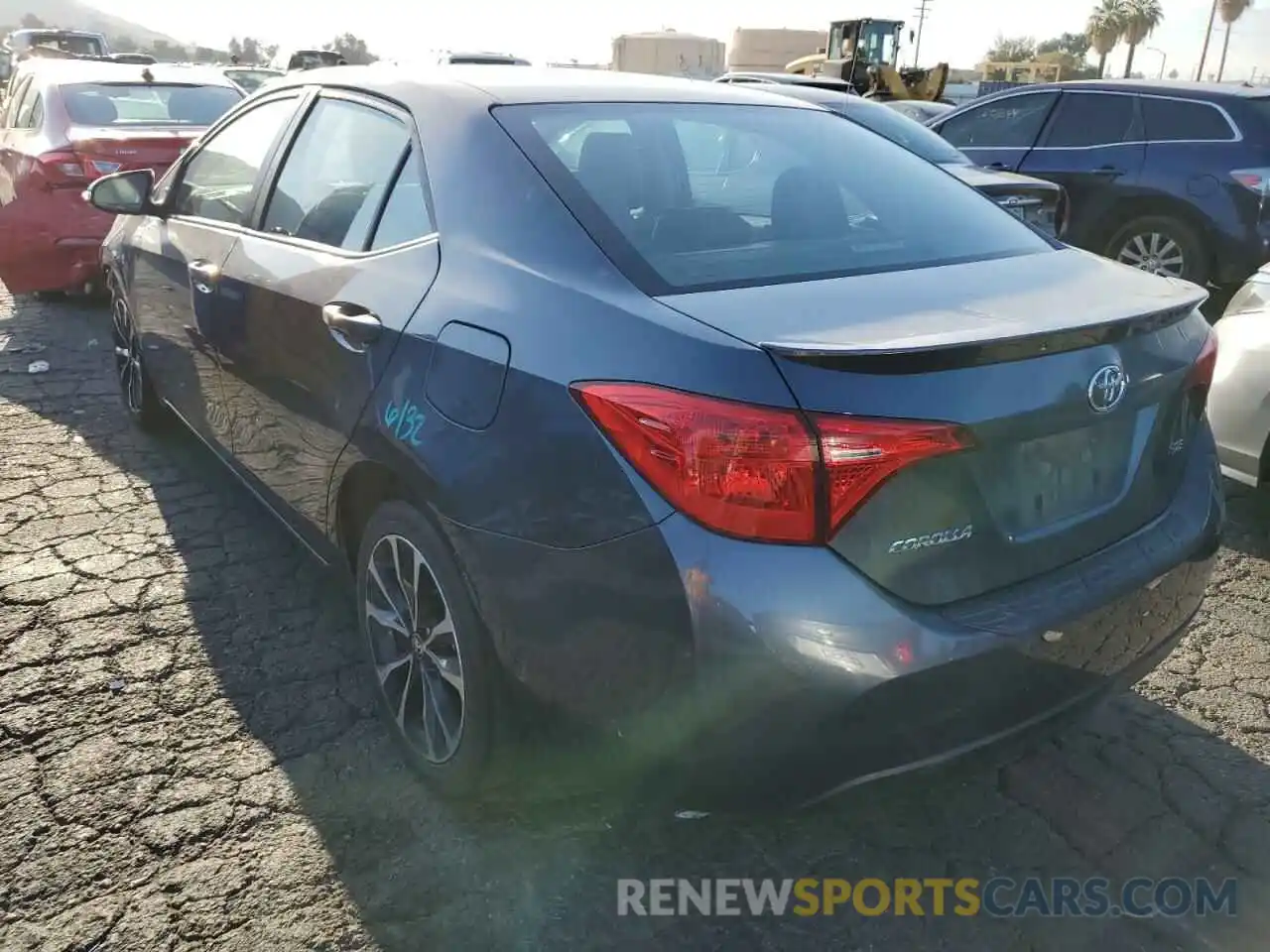 3 Photograph of a damaged car 2T1BURHE6KC126115 TOYOTA COROLLA 2019