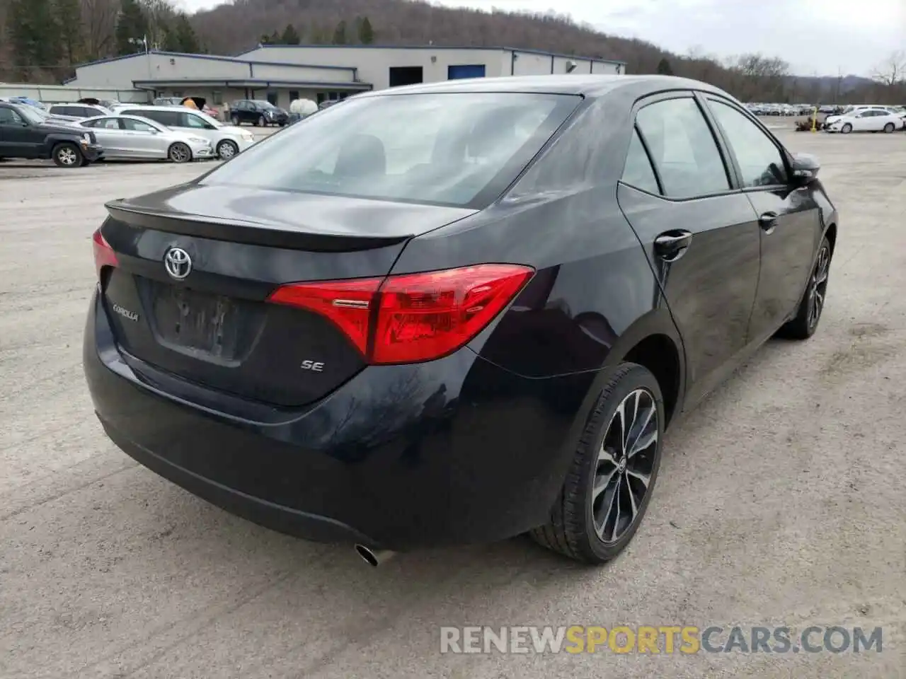 4 Photograph of a damaged car 2T1BURHE6KC126423 TOYOTA COROLLA 2019