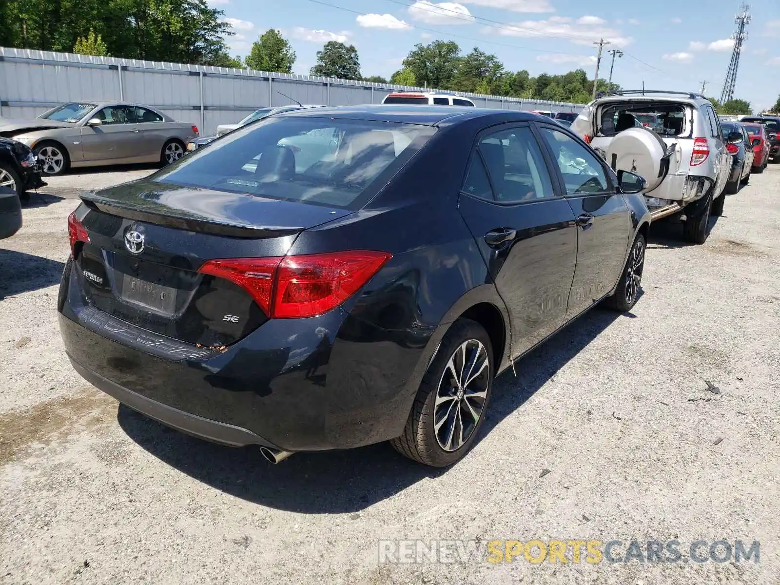 4 Photograph of a damaged car 2T1BURHE6KC126700 TOYOTA COROLLA 2019