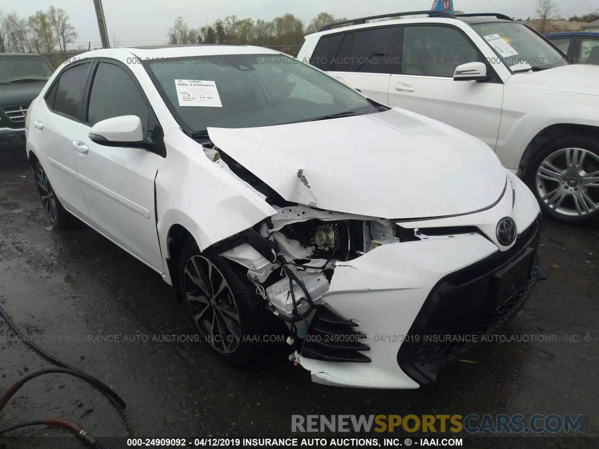 1 Photograph of a damaged car 2T1BURHE6KC126809 TOYOTA COROLLA 2019