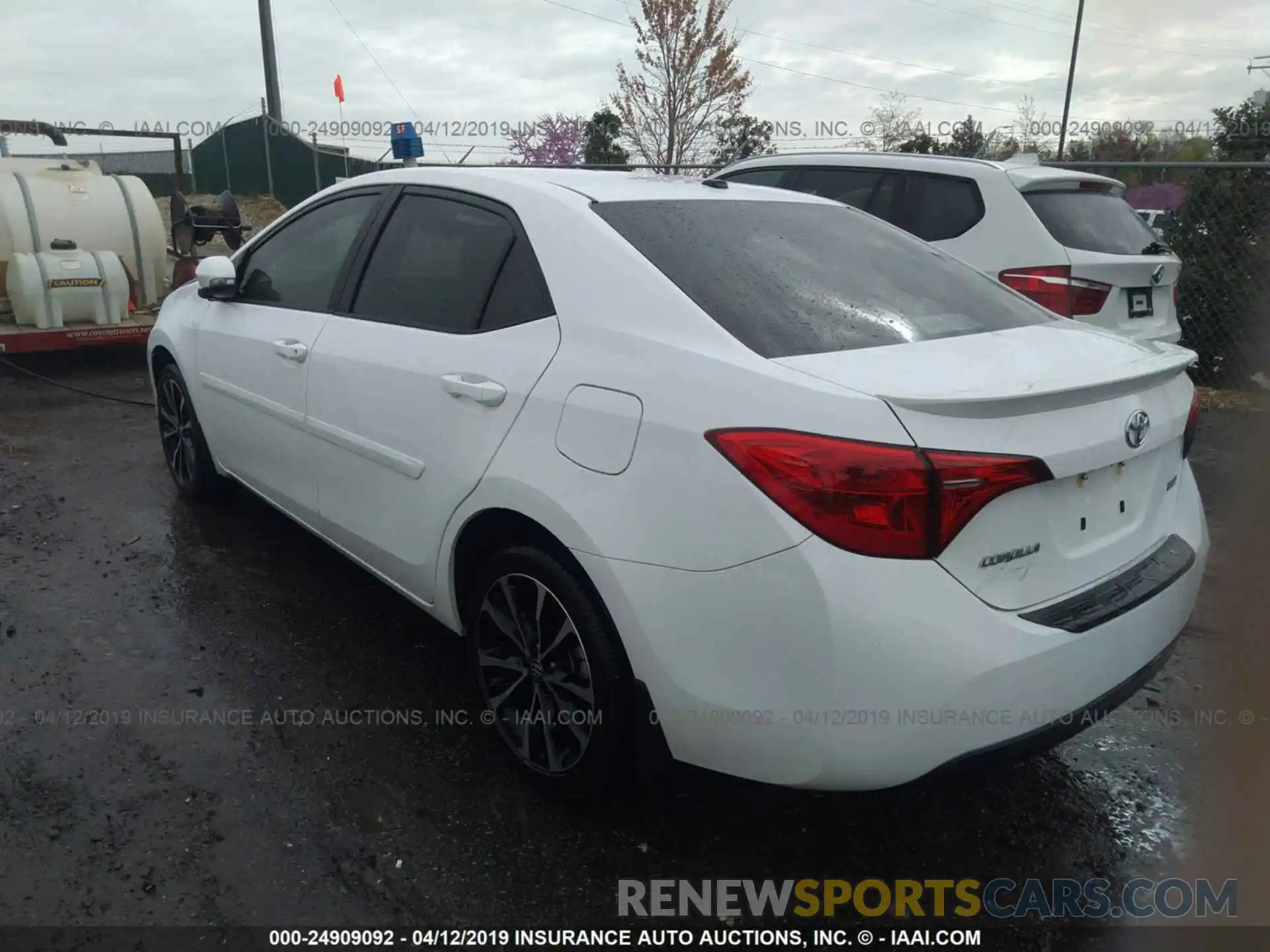 3 Photograph of a damaged car 2T1BURHE6KC126809 TOYOTA COROLLA 2019