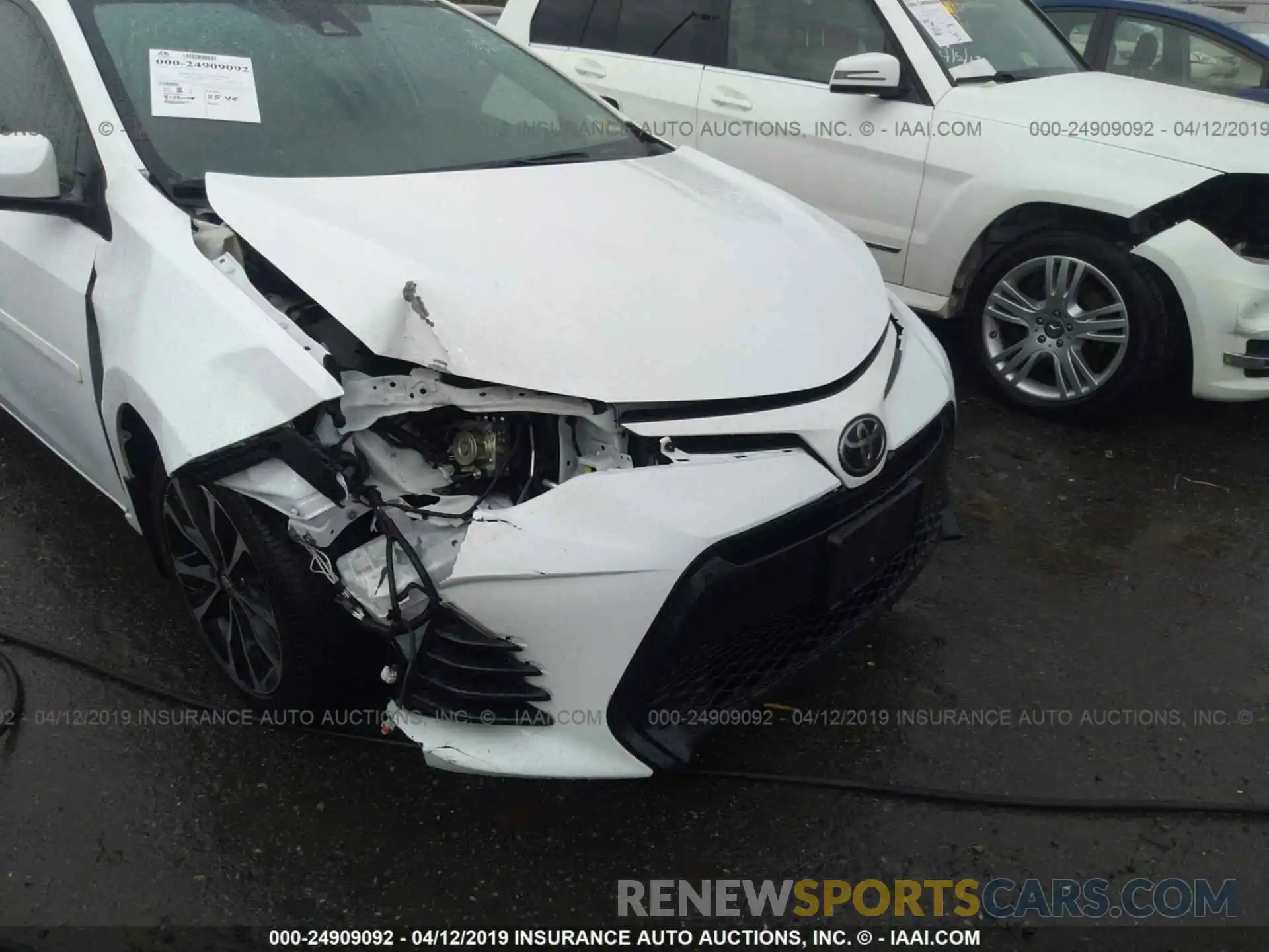 6 Photograph of a damaged car 2T1BURHE6KC126809 TOYOTA COROLLA 2019