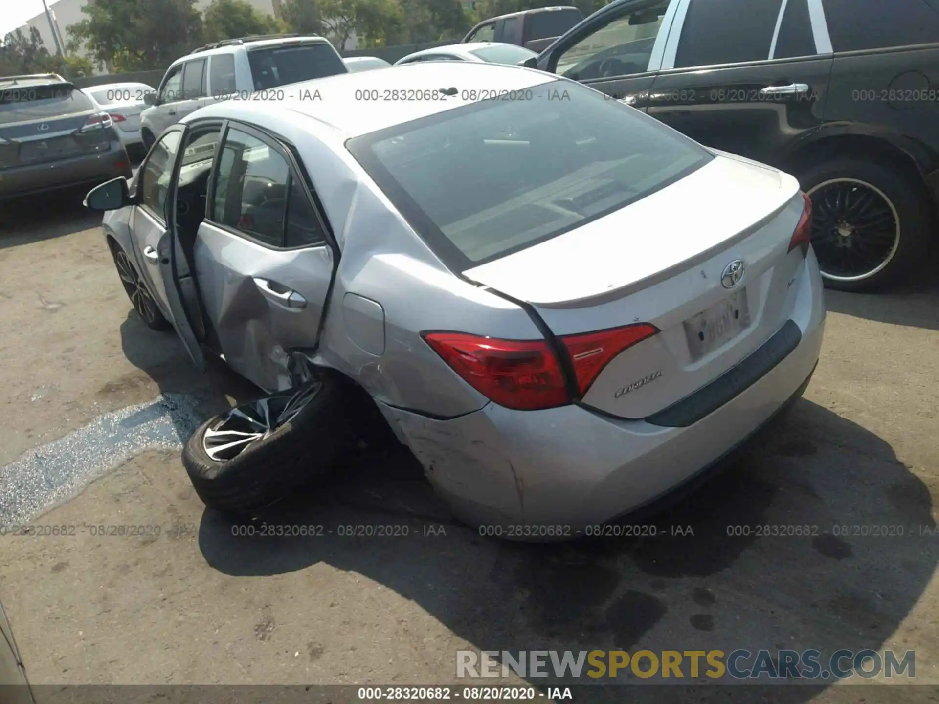 3 Photograph of a damaged car 2T1BURHE6KC128558 TOYOTA COROLLA 2019