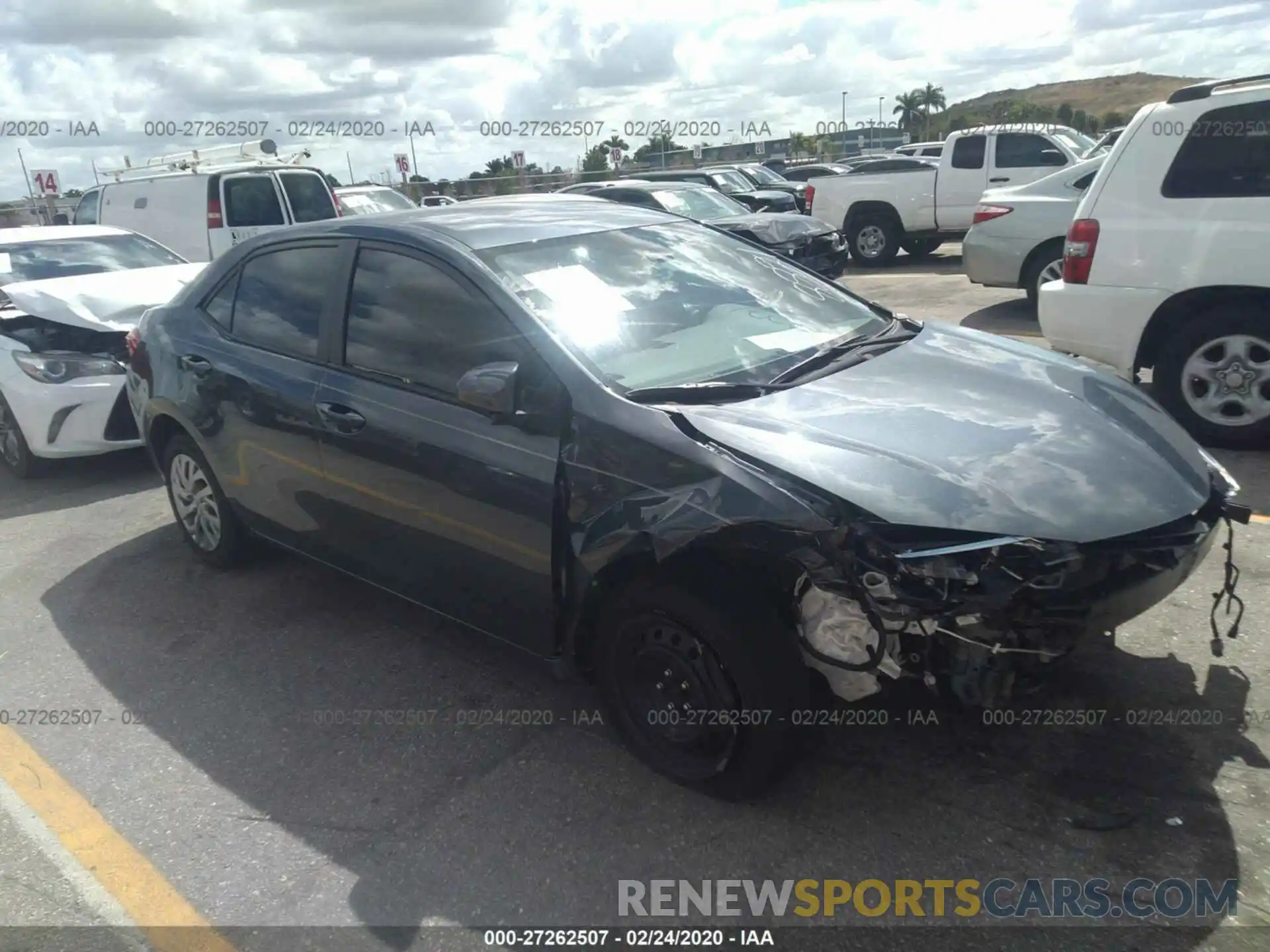 1 Photograph of a damaged car 2T1BURHE6KC128821 TOYOTA COROLLA 2019