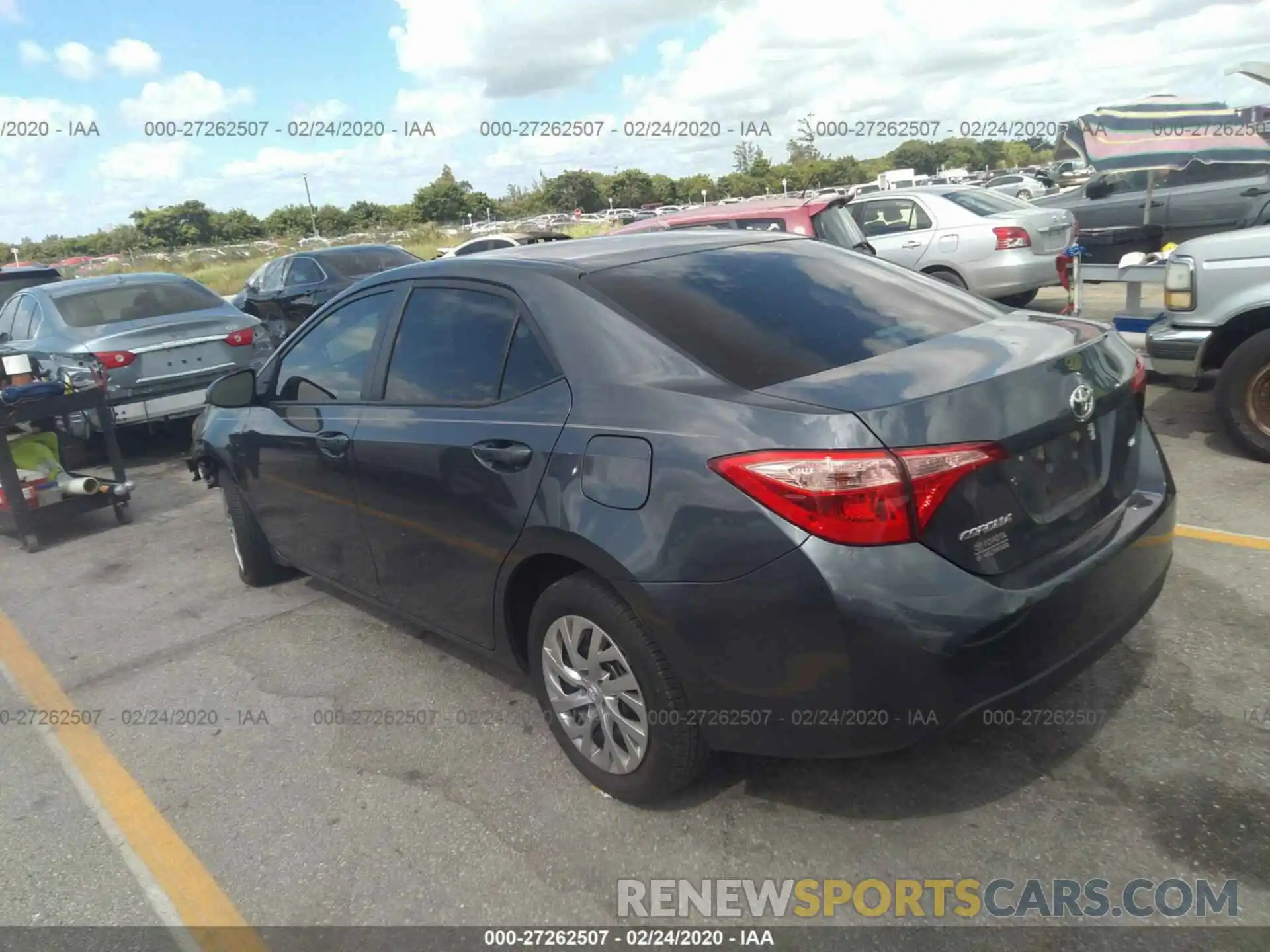 3 Photograph of a damaged car 2T1BURHE6KC128821 TOYOTA COROLLA 2019