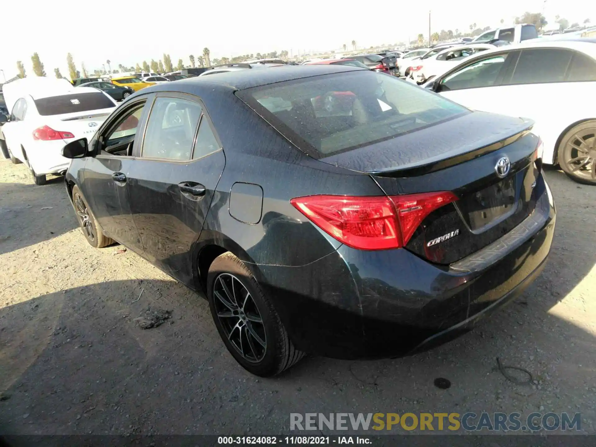 3 Photograph of a damaged car 2T1BURHE6KC129435 TOYOTA COROLLA 2019