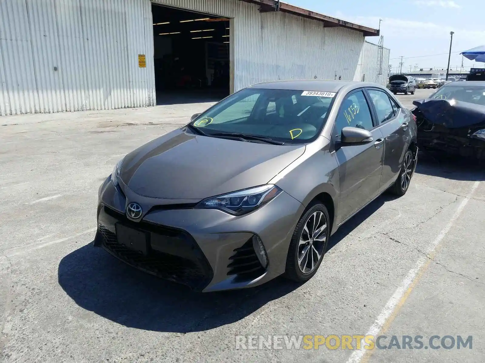 2 Photograph of a damaged car 2T1BURHE6KC129760 TOYOTA COROLLA 2019