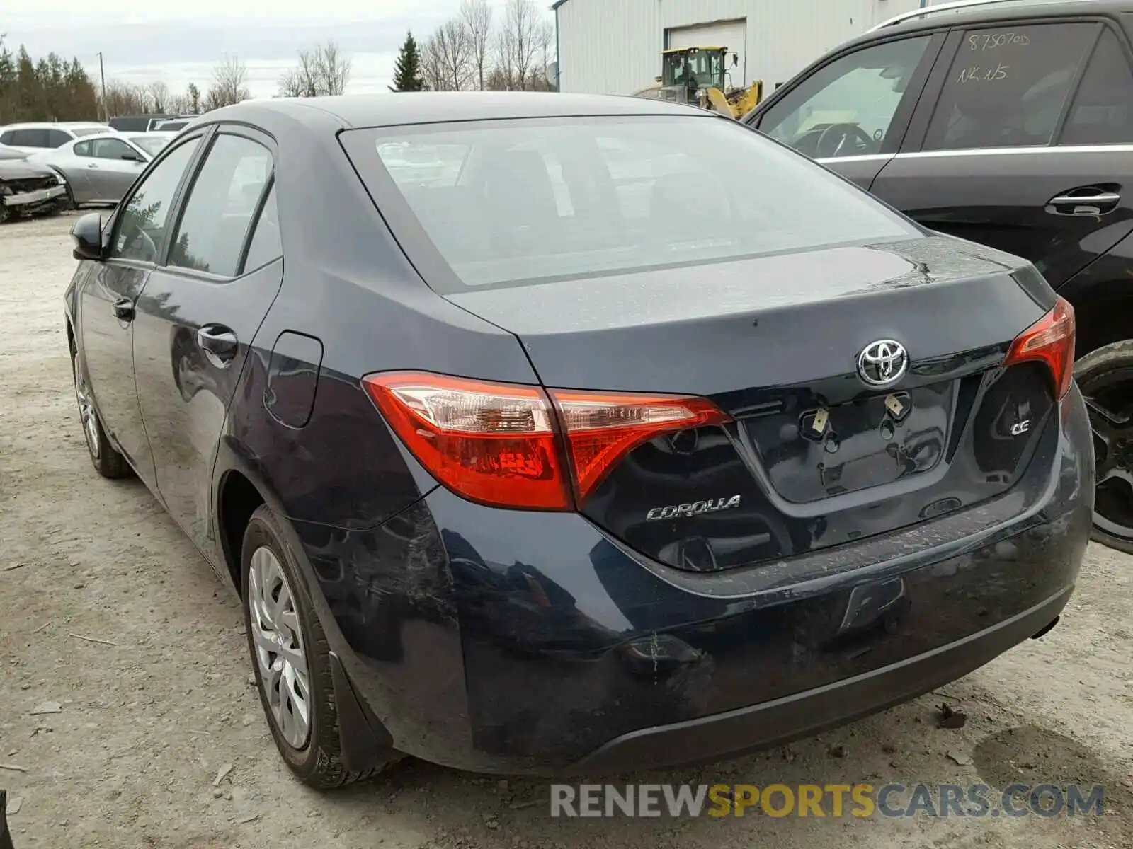 3 Photograph of a damaged car 2T1BURHE6KC129905 TOYOTA COROLLA 2019