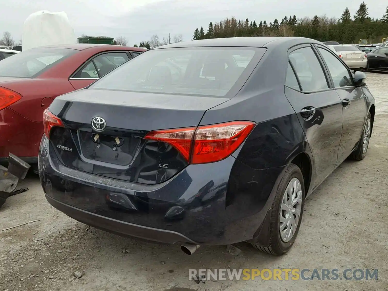 4 Photograph of a damaged car 2T1BURHE6KC129905 TOYOTA COROLLA 2019