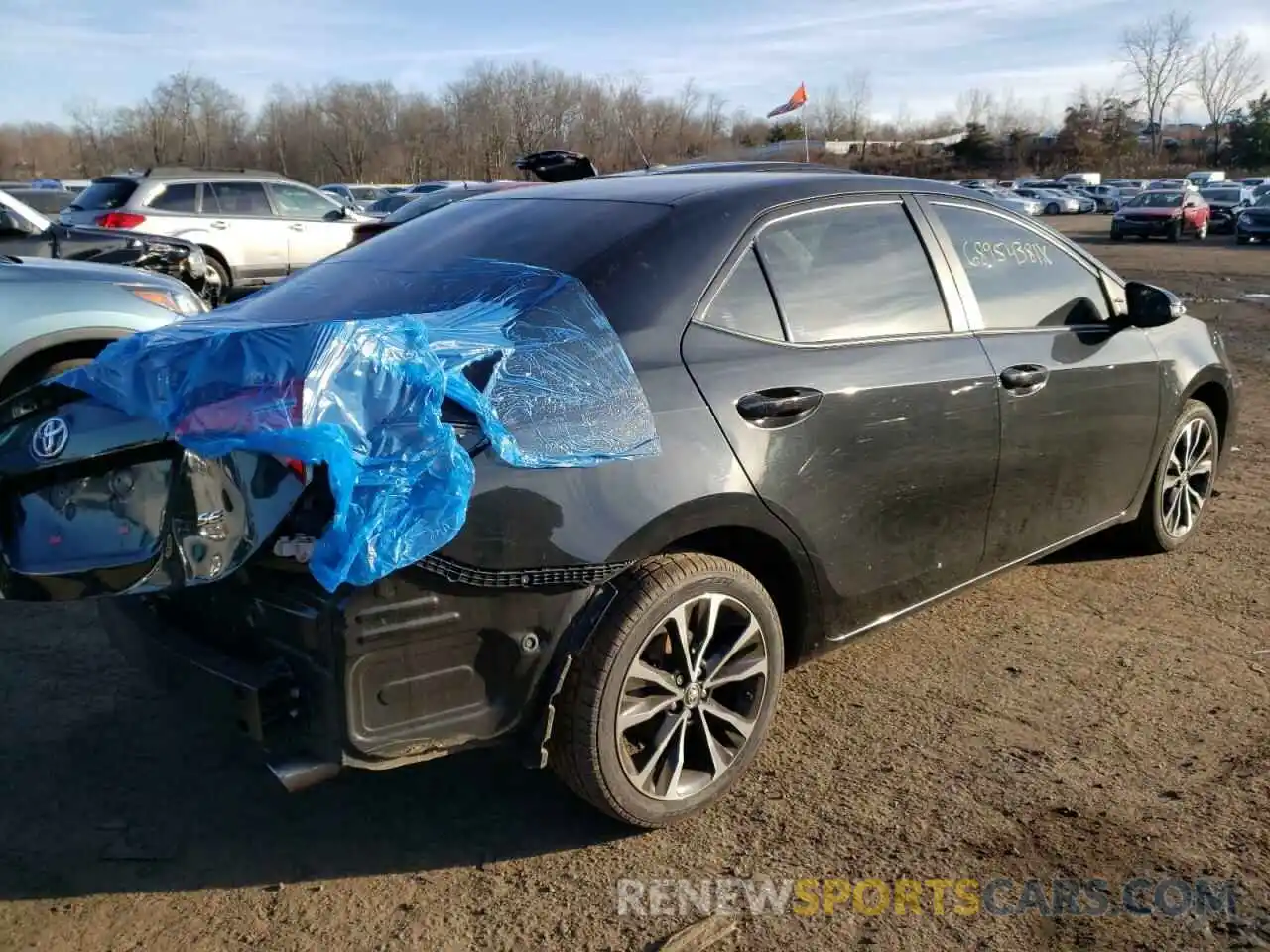 4 Photograph of a damaged car 2T1BURHE6KC130214 TOYOTA COROLLA 2019