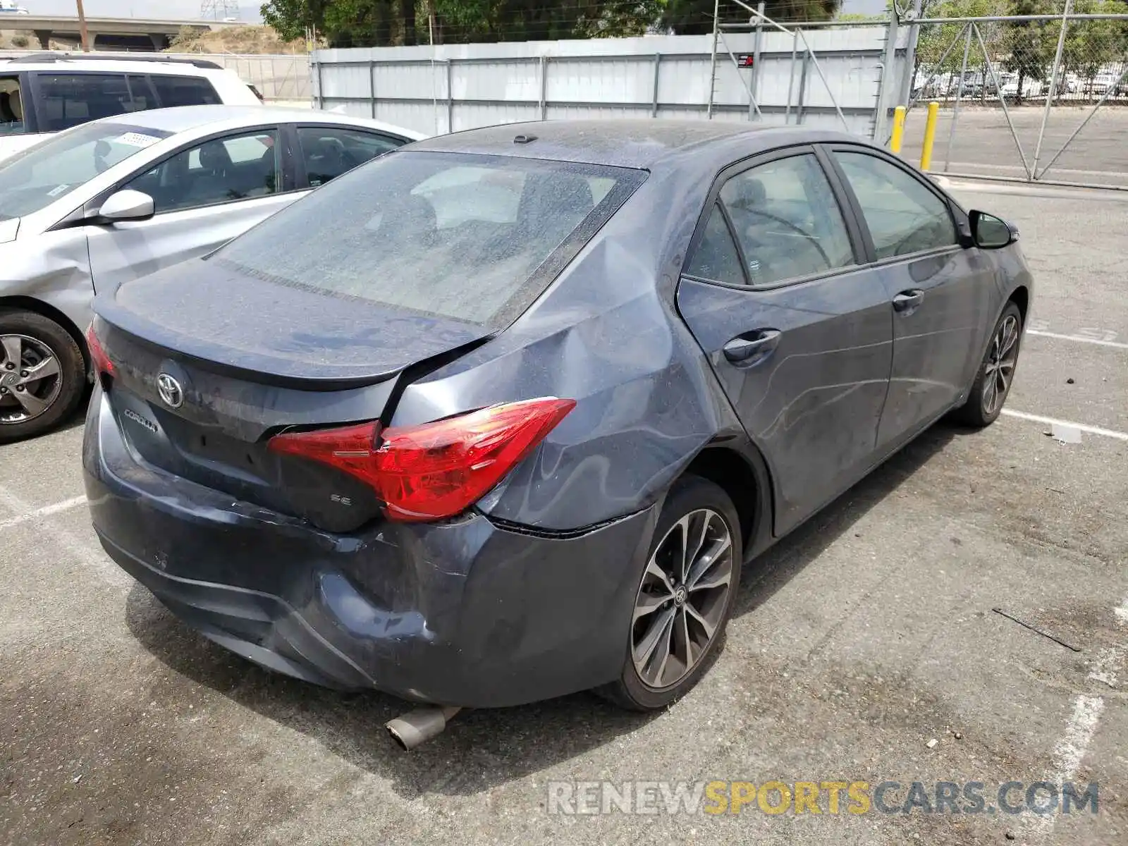 4 Photograph of a damaged car 2T1BURHE6KC130567 TOYOTA COROLLA 2019