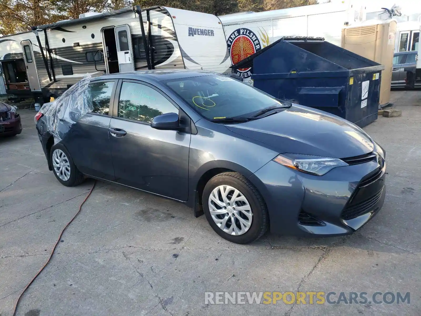 1 Photograph of a damaged car 2T1BURHE6KC131511 TOYOTA COROLLA 2019