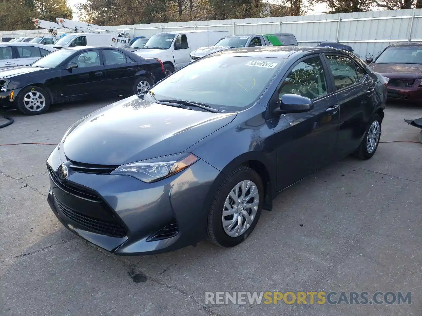 2 Photograph of a damaged car 2T1BURHE6KC131511 TOYOTA COROLLA 2019