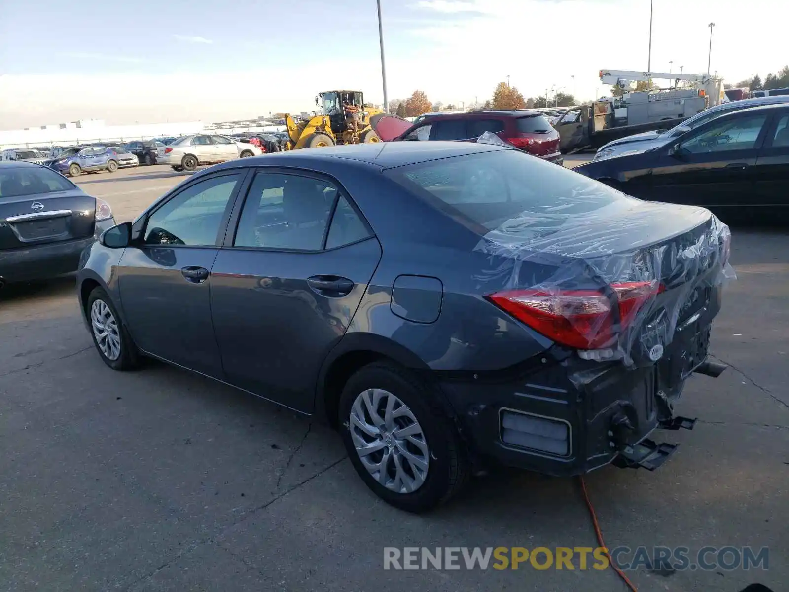 3 Photograph of a damaged car 2T1BURHE6KC131511 TOYOTA COROLLA 2019