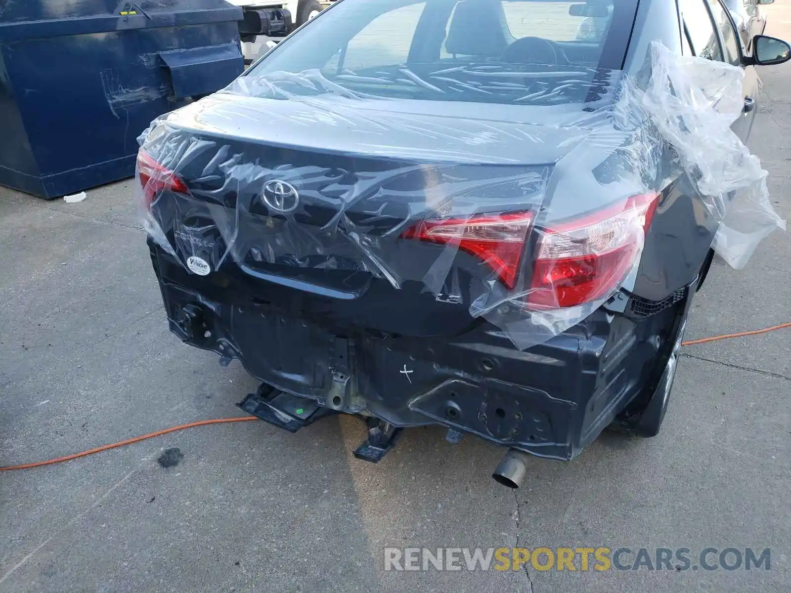 9 Photograph of a damaged car 2T1BURHE6KC131511 TOYOTA COROLLA 2019