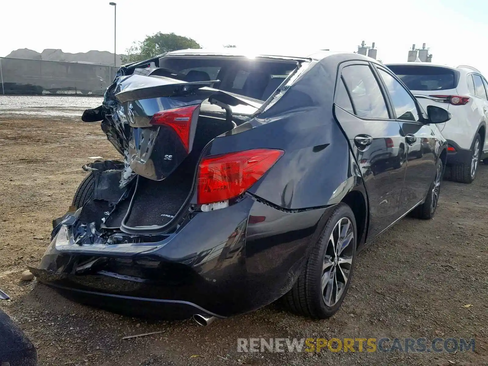 4 Photograph of a damaged car 2T1BURHE6KC132769 TOYOTA COROLLA 2019