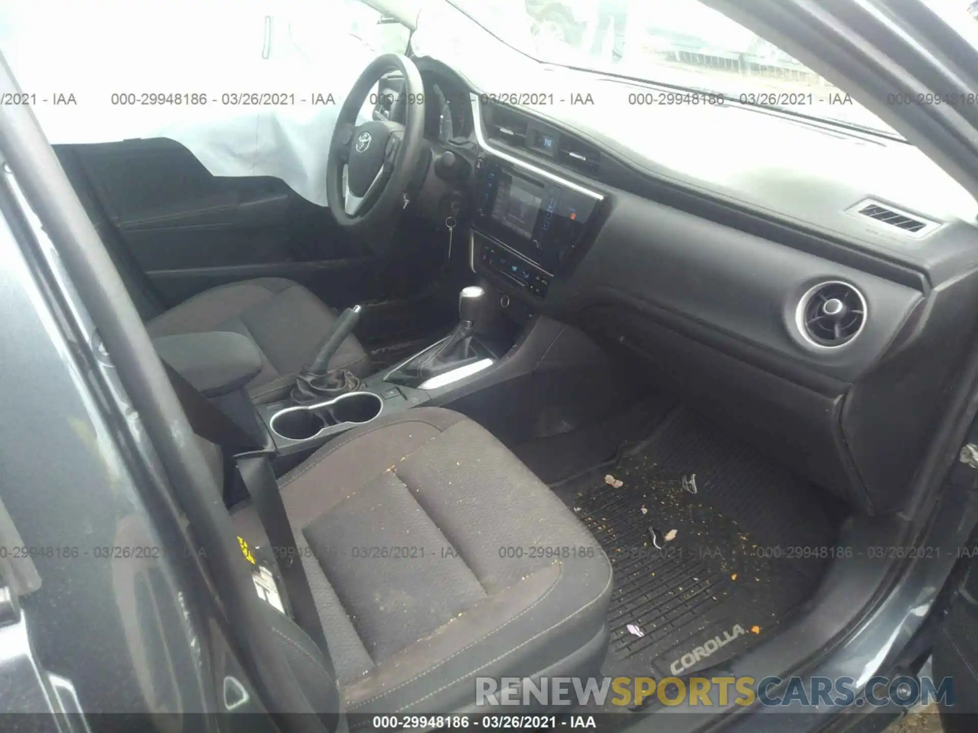 5 Photograph of a damaged car 2T1BURHE6KC133176 TOYOTA COROLLA 2019