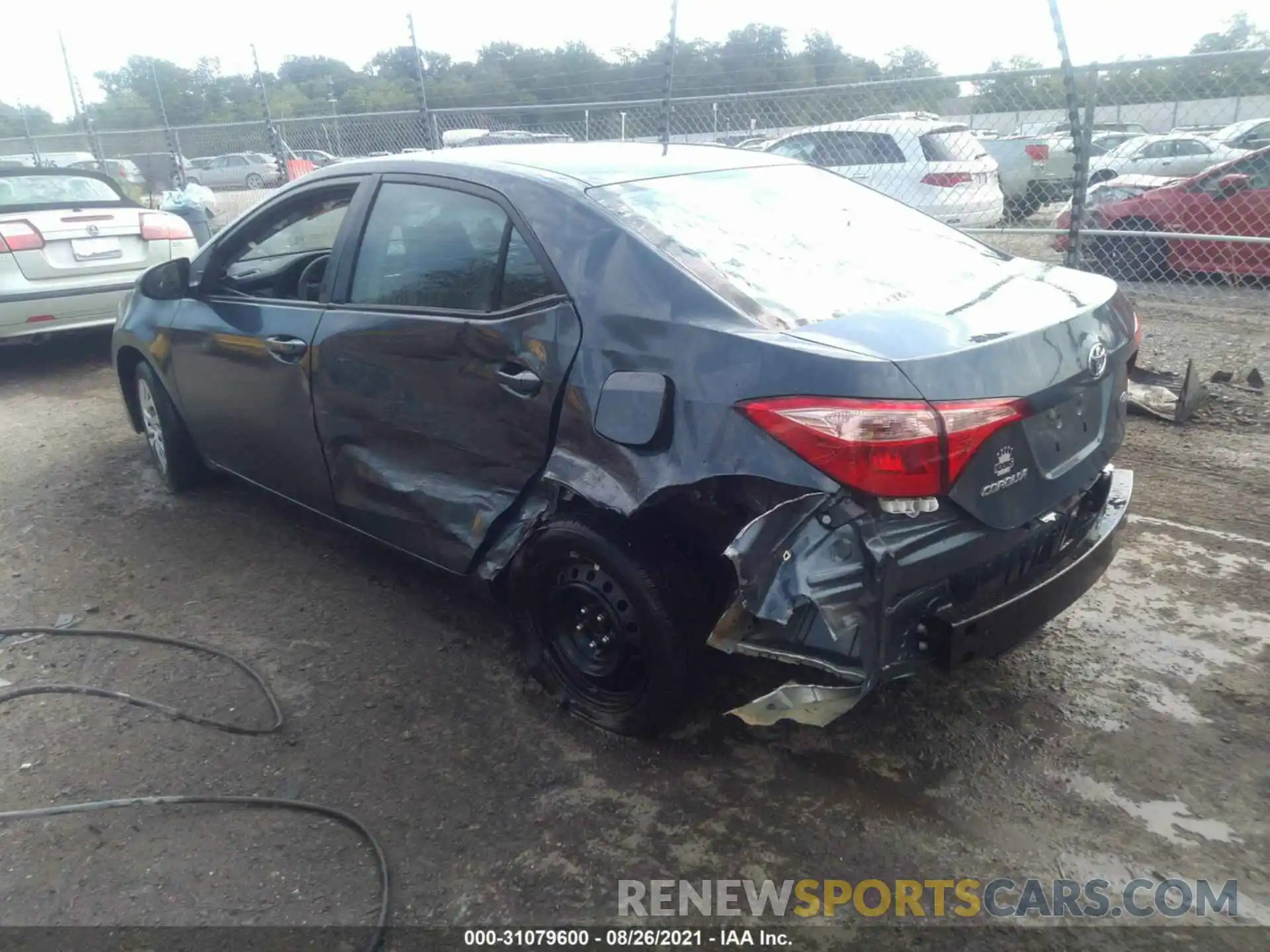 3 Photograph of a damaged car 2T1BURHE6KC133436 TOYOTA COROLLA 2019