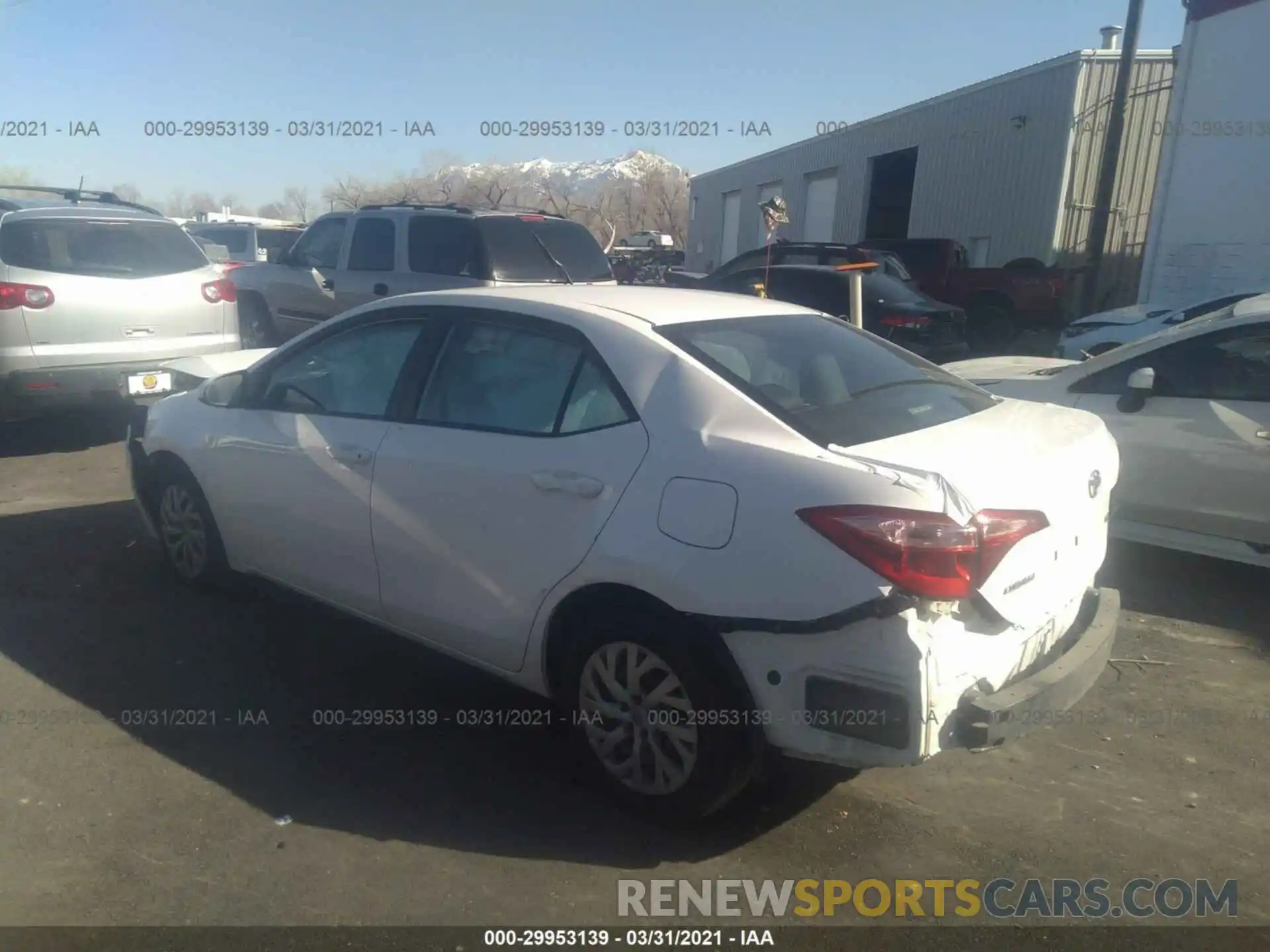 3 Photograph of a damaged car 2T1BURHE6KC134182 TOYOTA COROLLA 2019