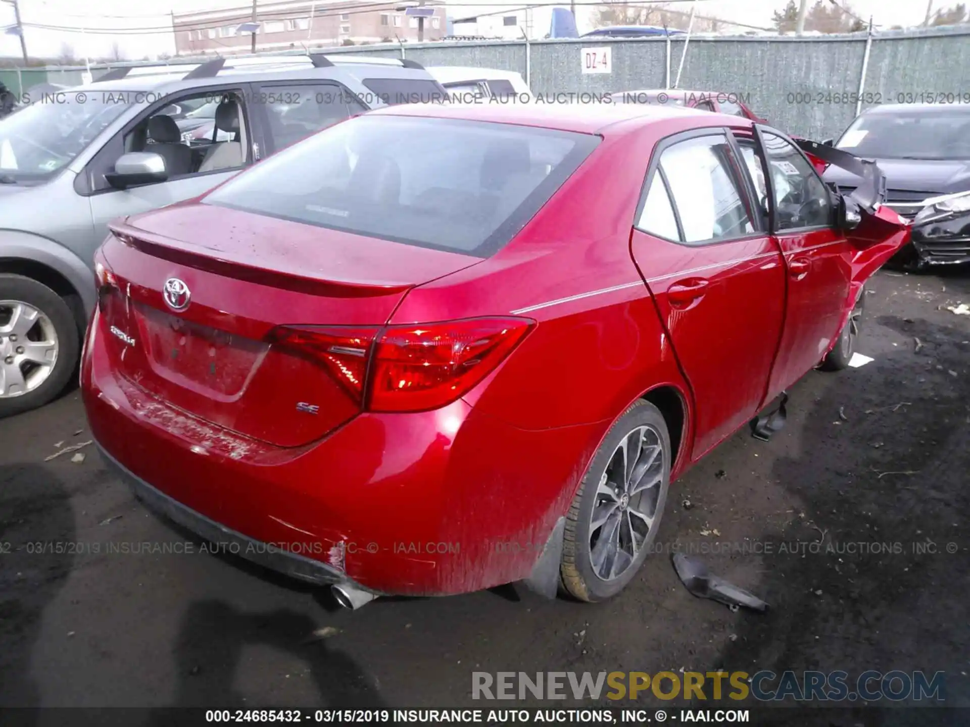 4 Photograph of a damaged car 2T1BURHE6KC134280 TOYOTA COROLLA 2019