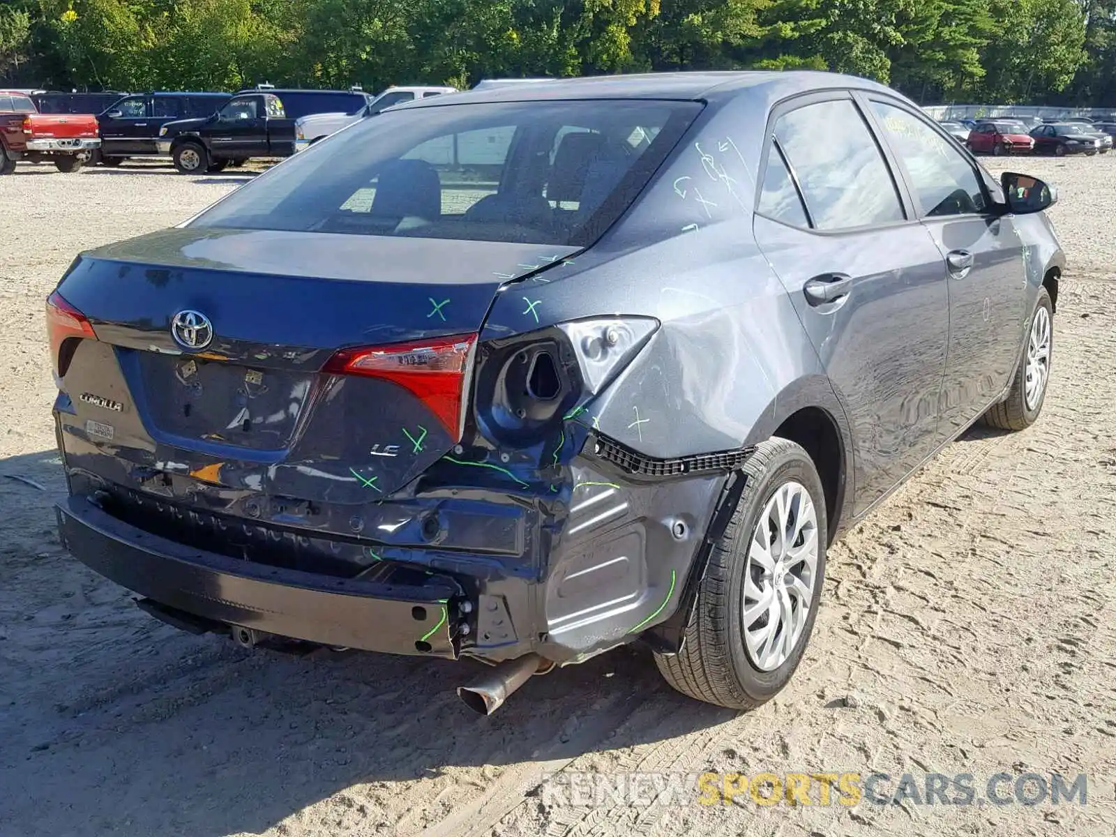 4 Photograph of a damaged car 2T1BURHE6KC134537 TOYOTA COROLLA 2019