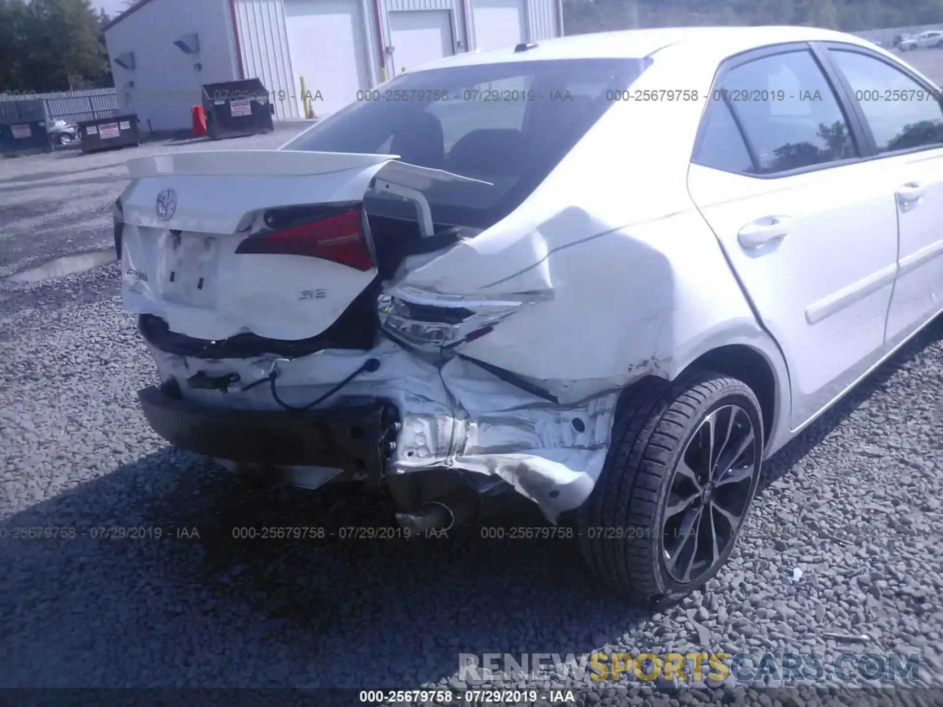 6 Photograph of a damaged car 2T1BURHE6KC134683 TOYOTA COROLLA 2019