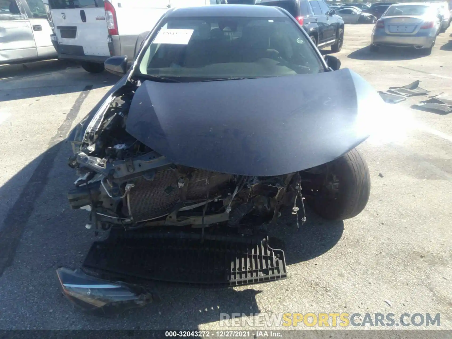 6 Photograph of a damaged car 2T1BURHE6KC134828 TOYOTA COROLLA 2019