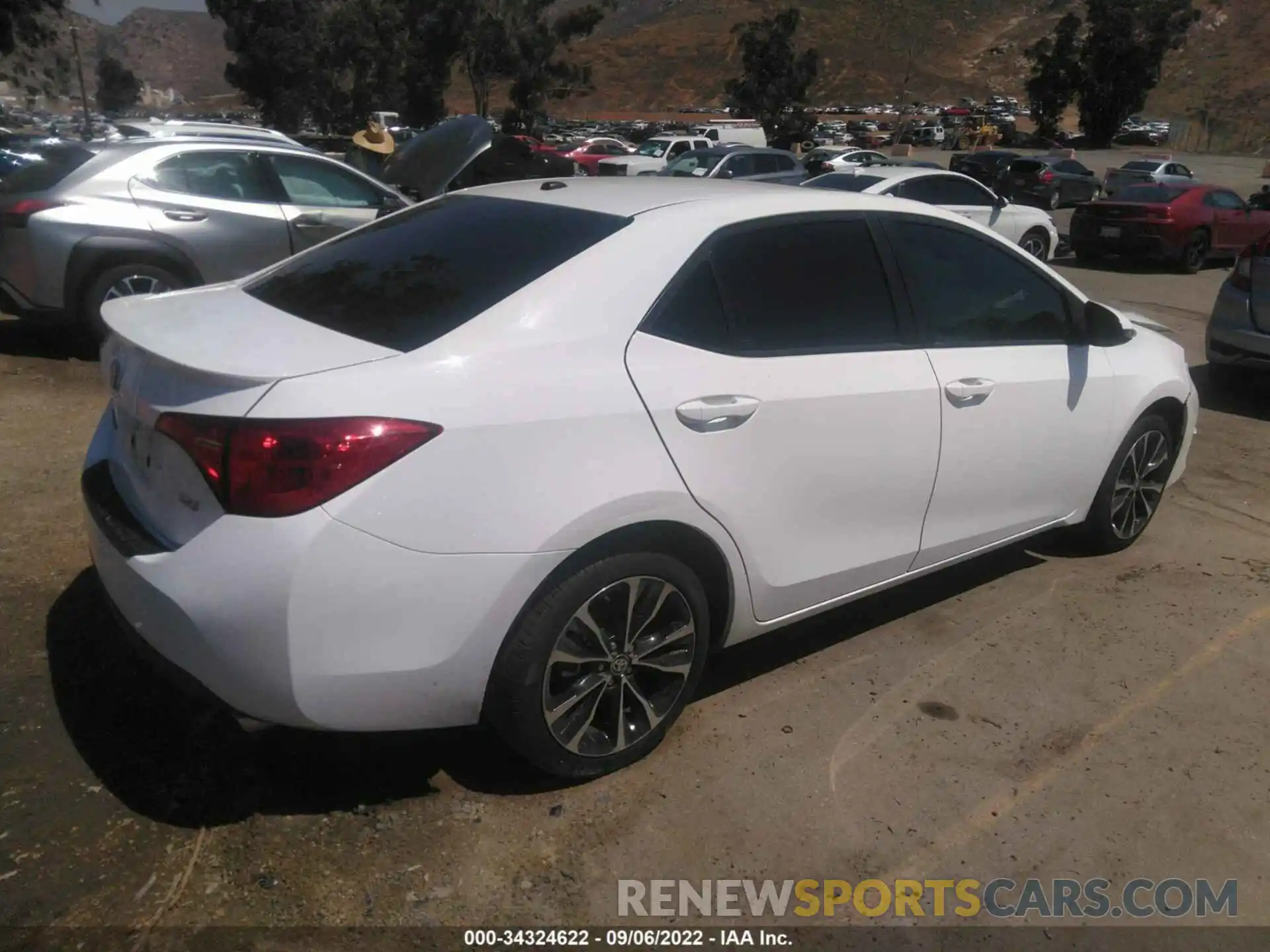 4 Photograph of a damaged car 2T1BURHE6KC134859 TOYOTA COROLLA 2019