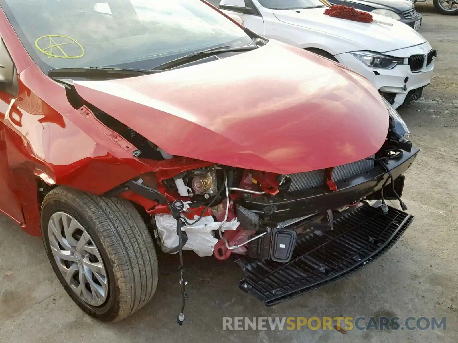 9 Photograph of a damaged car 2T1BURHE6KC135588 TOYOTA COROLLA 2019