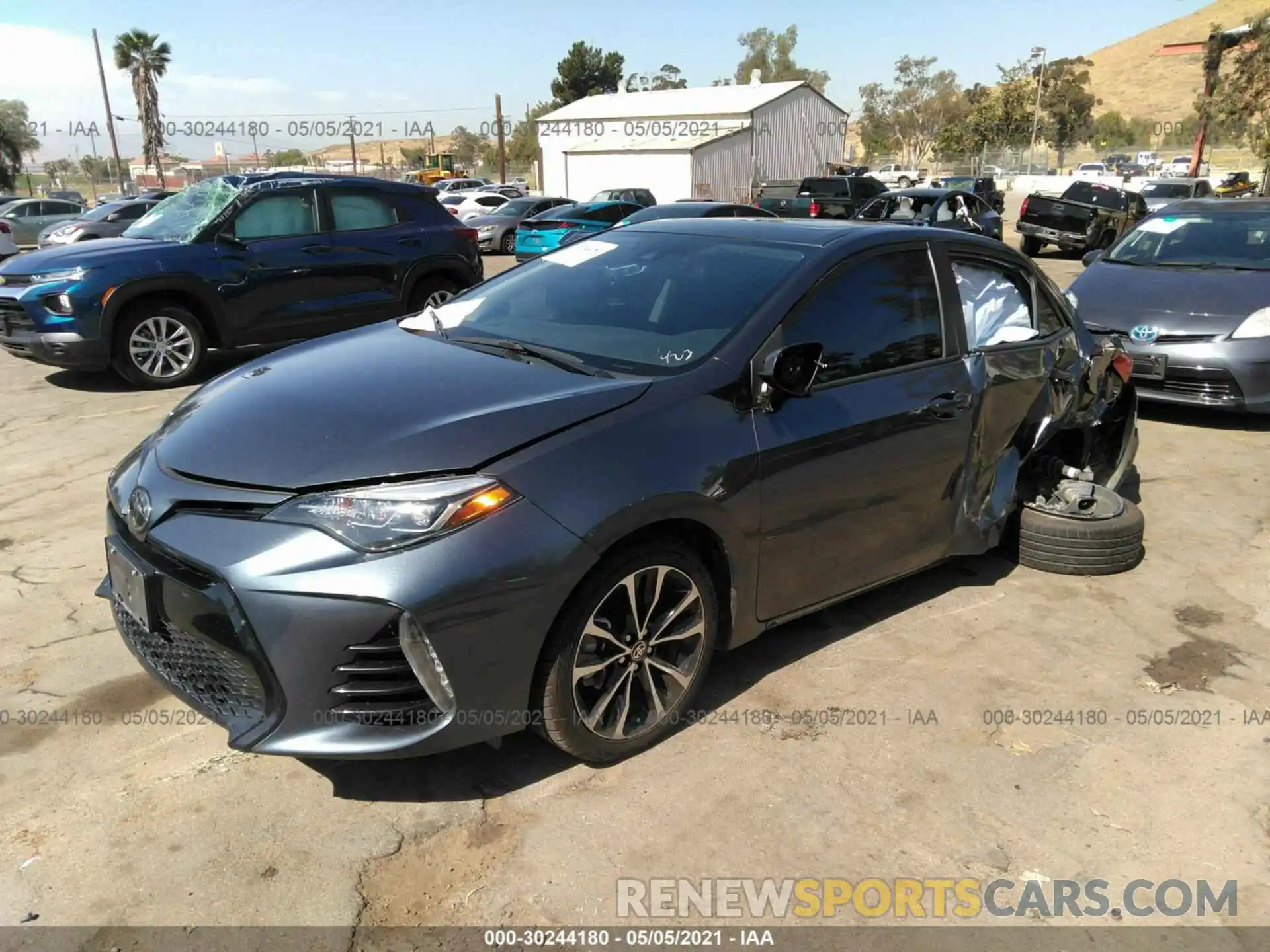 2 Photograph of a damaged car 2T1BURHE6KC136093 TOYOTA COROLLA 2019