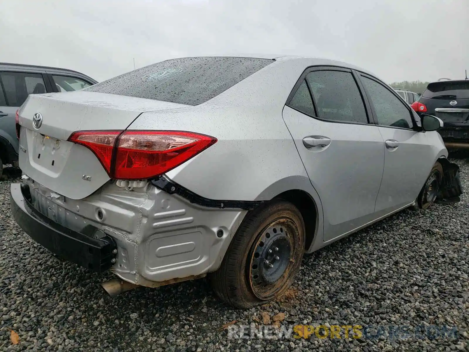 4 Фотография поврежденного автомобиля 2T1BURHE6KC136319 TOYOTA COROLLA 2019