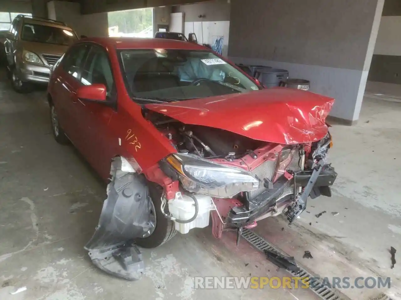 1 Photograph of a damaged car 2T1BURHE6KC136708 TOYOTA COROLLA 2019