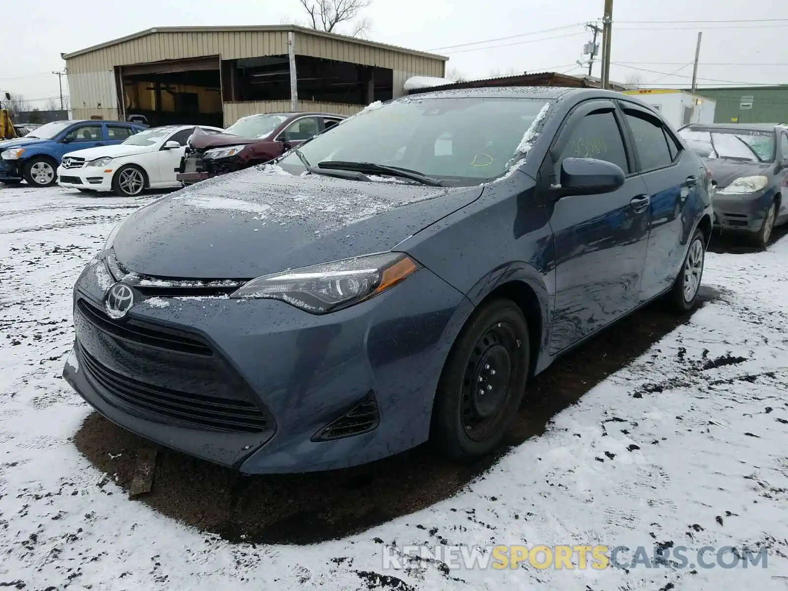 2 Фотография поврежденного автомобиля 2T1BURHE6KC136904 TOYOTA COROLLA 2019